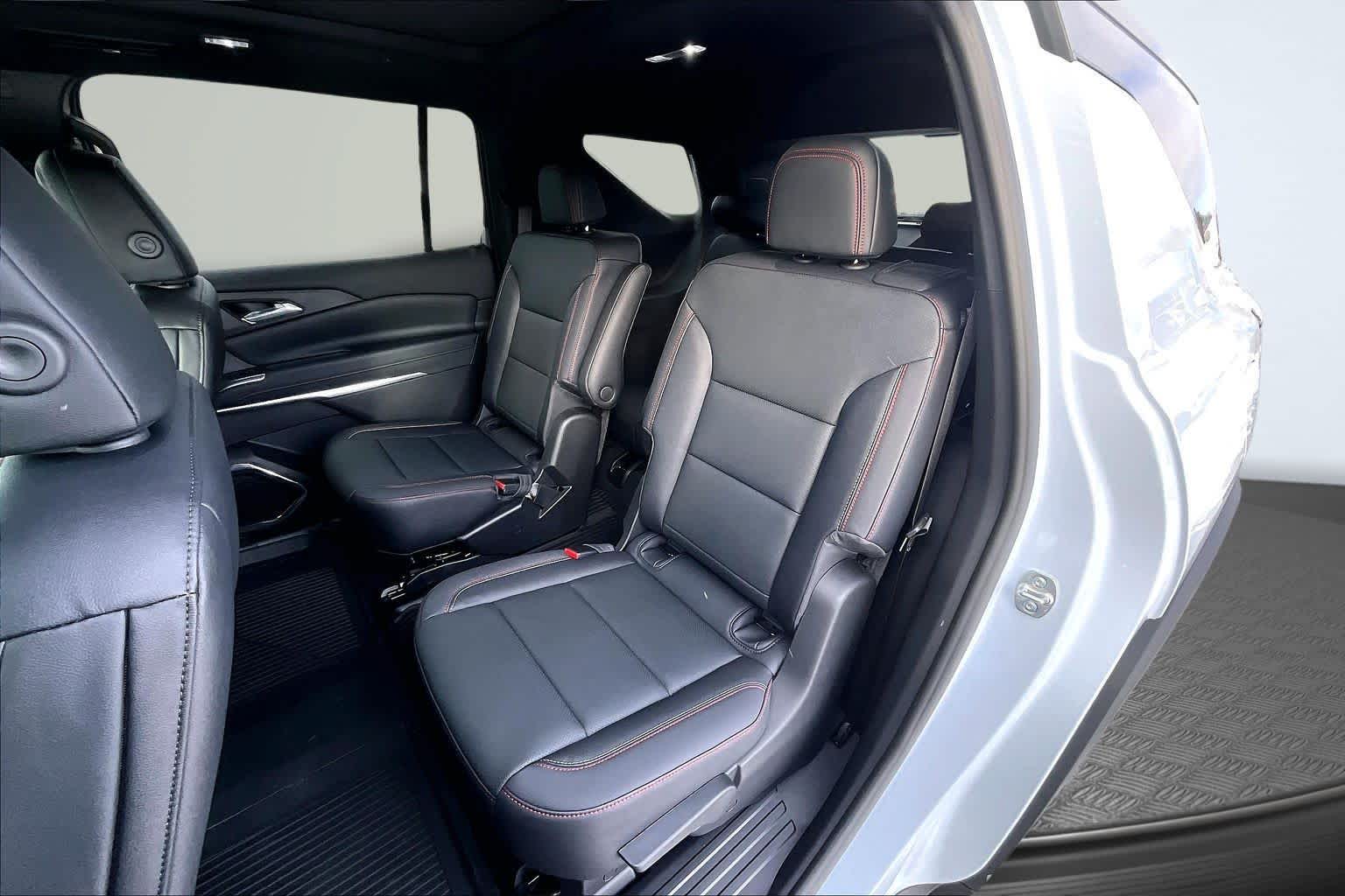 2026 Chevrolet Traverse AWD Z71 - 9