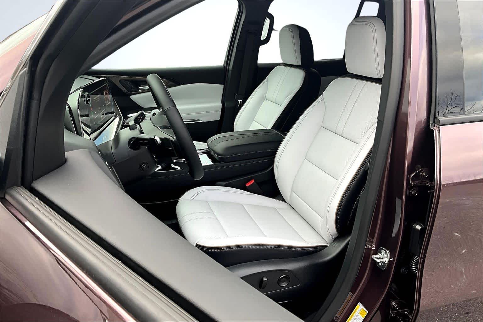 2026 Chevrolet Traverse AWD High Country - 7