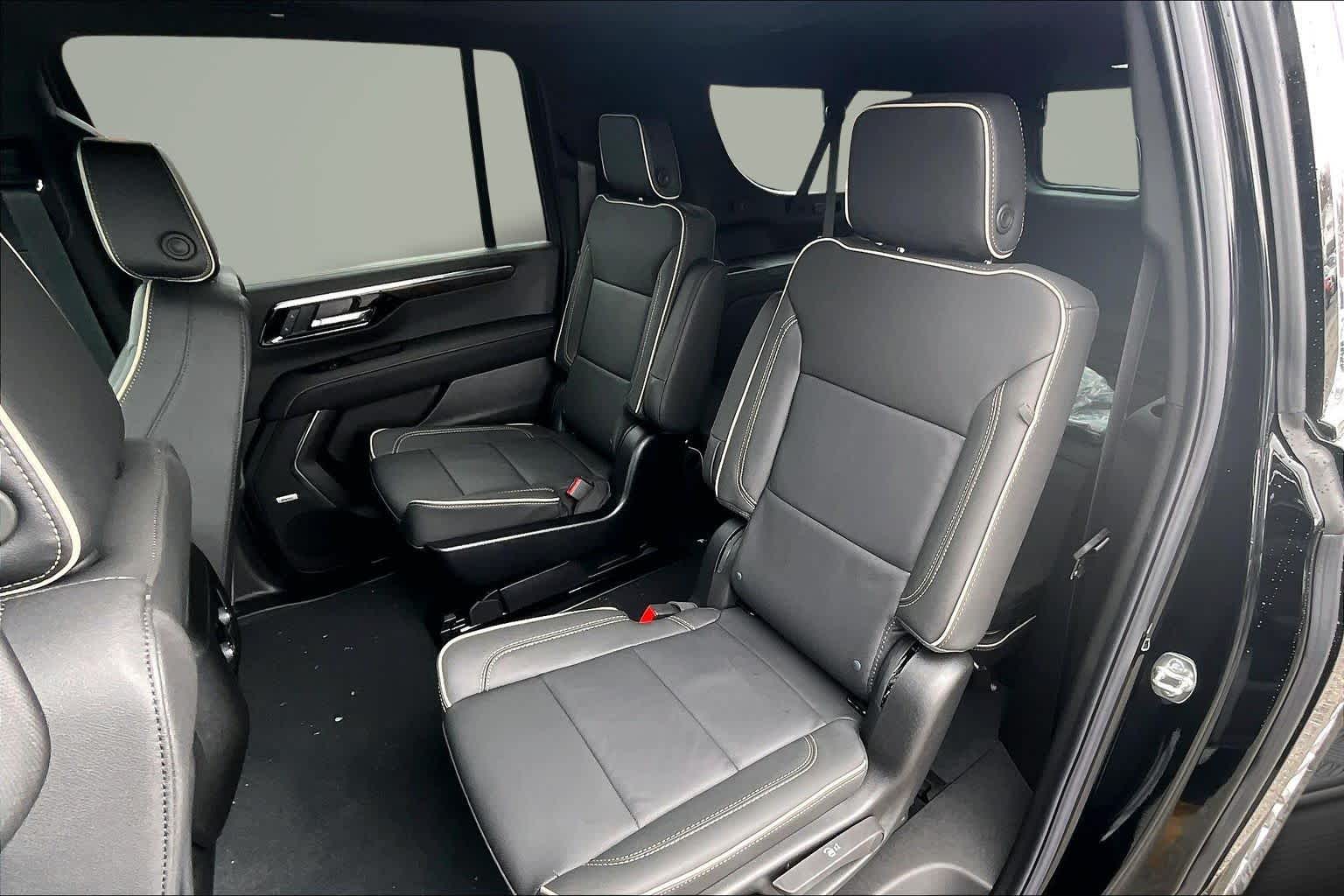 2026 Chevrolet Suburban Premier Black at James Chevrolet