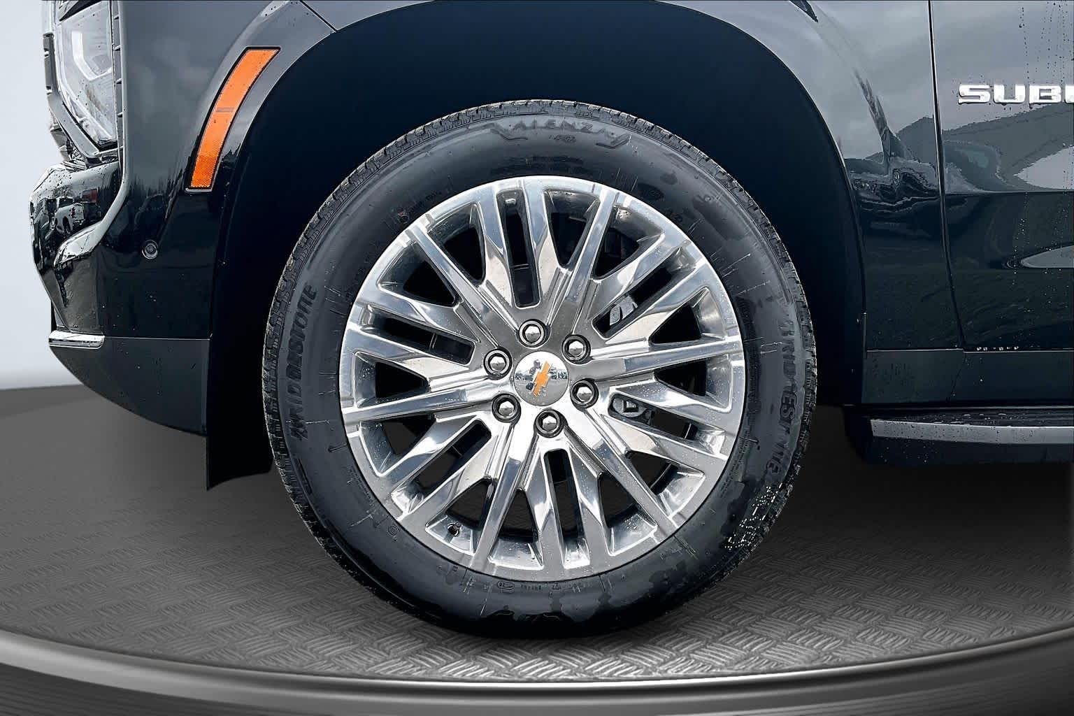 2026 Chevrolet Suburban Premier Black at James Chevrolet