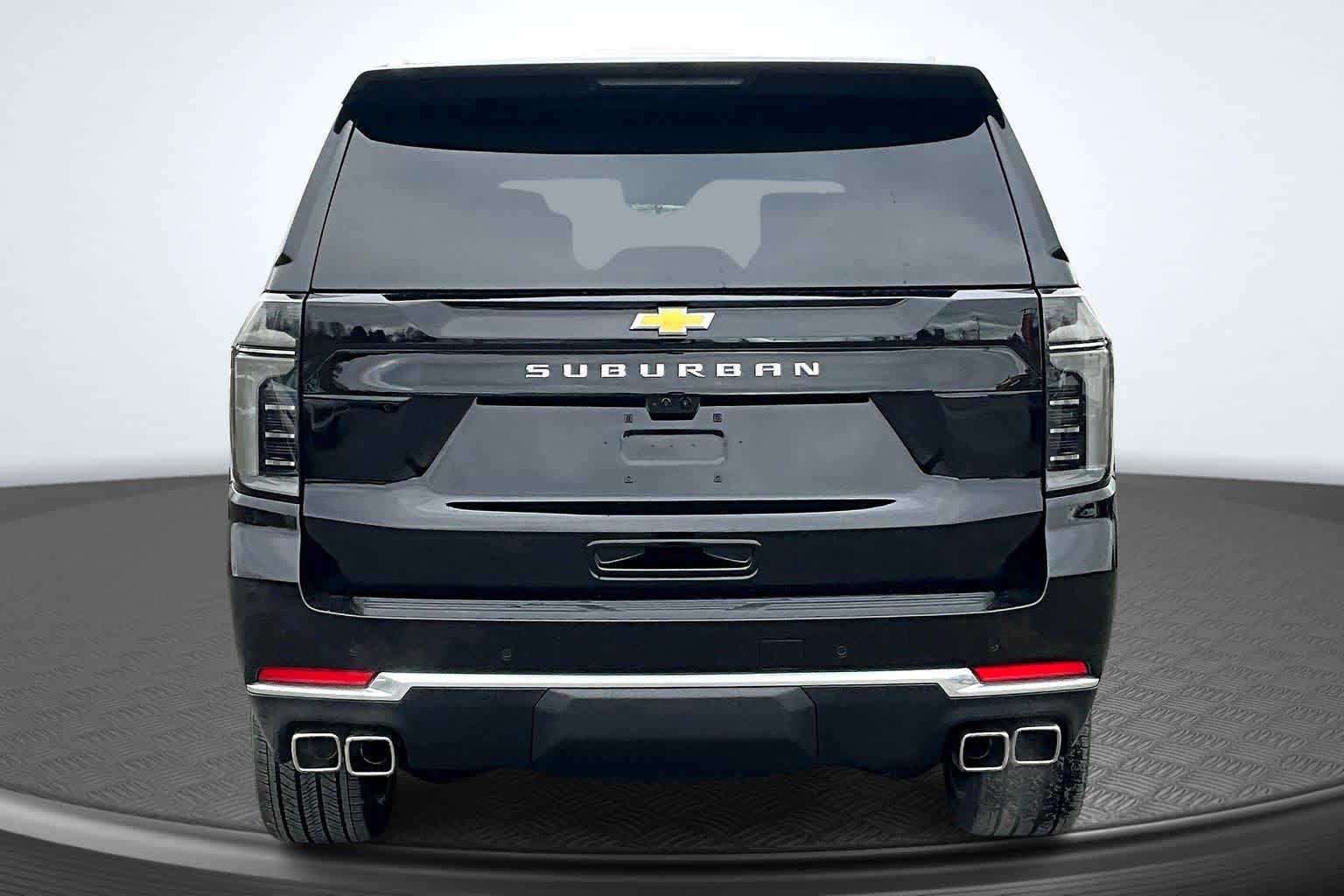 2026 Chevrolet Suburban High Country - 3
