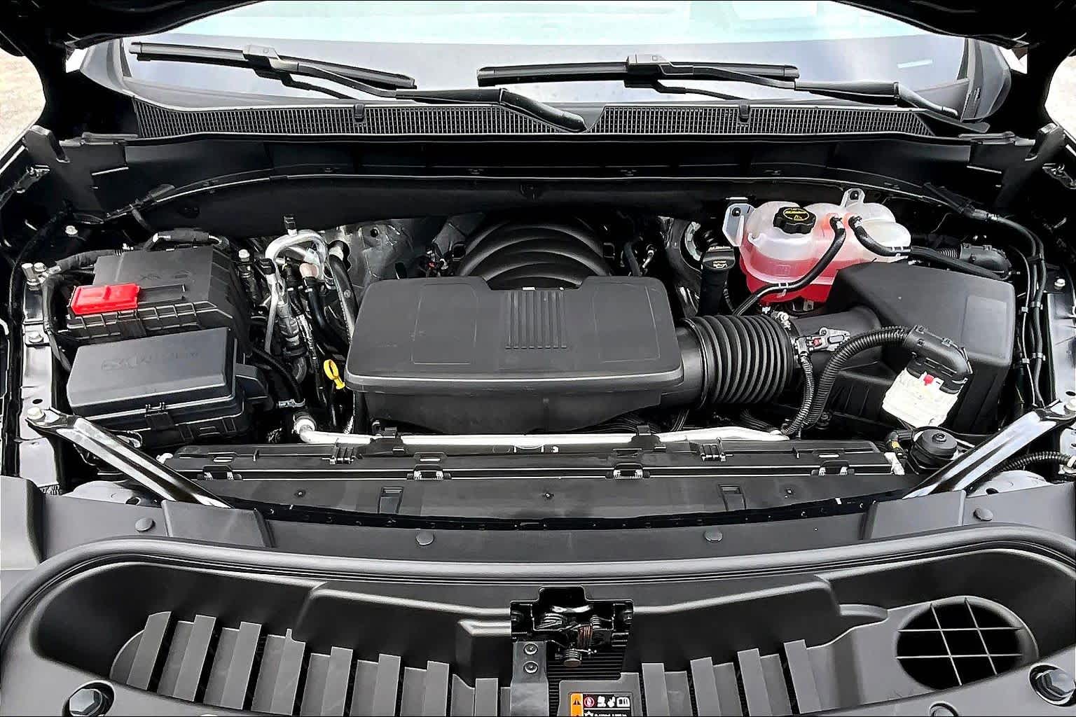 2026 Chevrolet Suburban High Country - 9