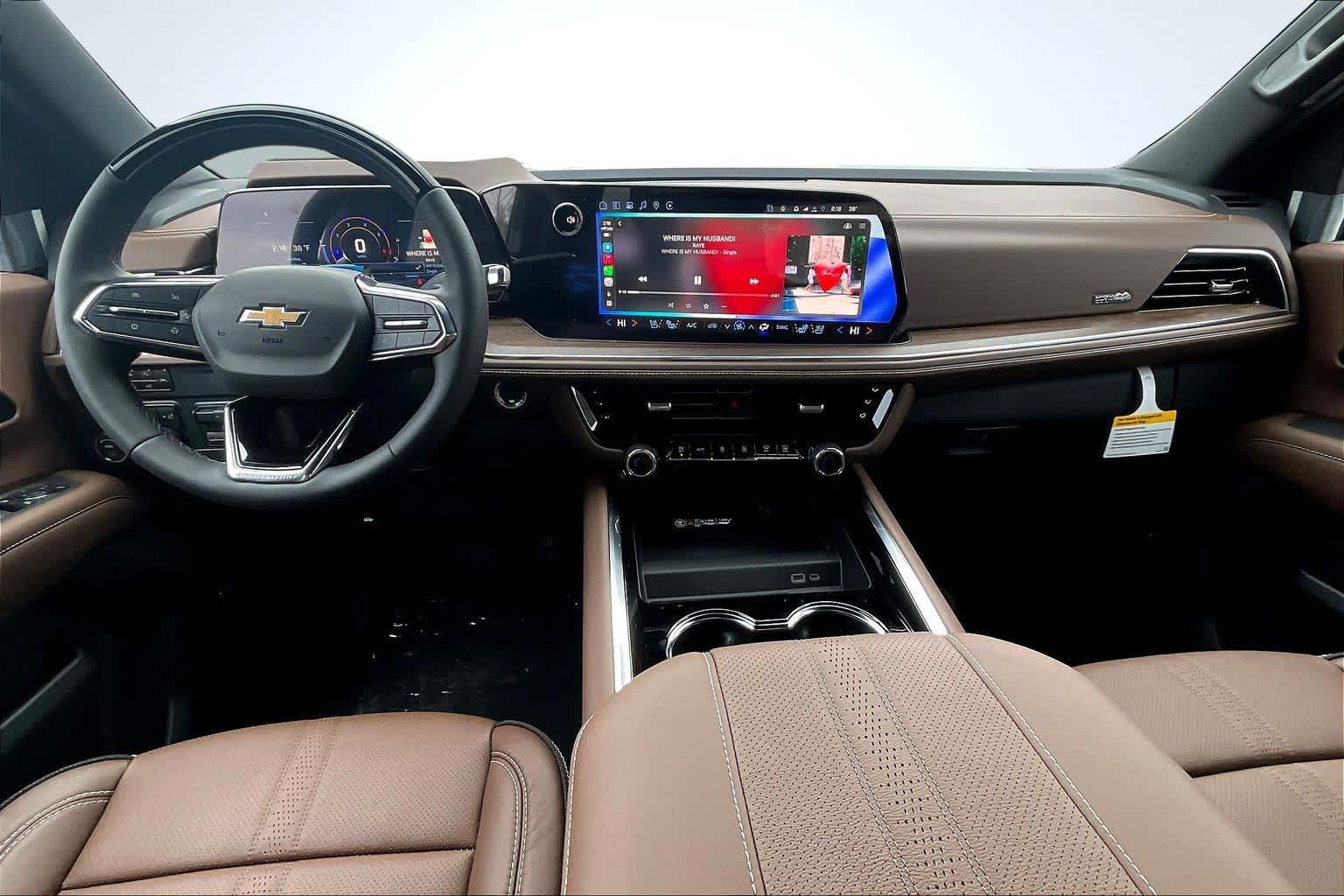 2026 Chevrolet Suburban High Country - 4