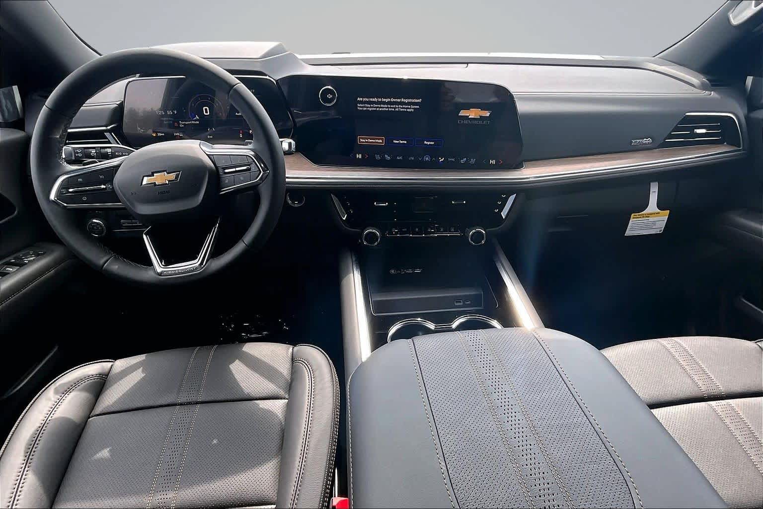 2026 Chevrolet Suburban High Country Polar White Tricoat at James Chevrolet
