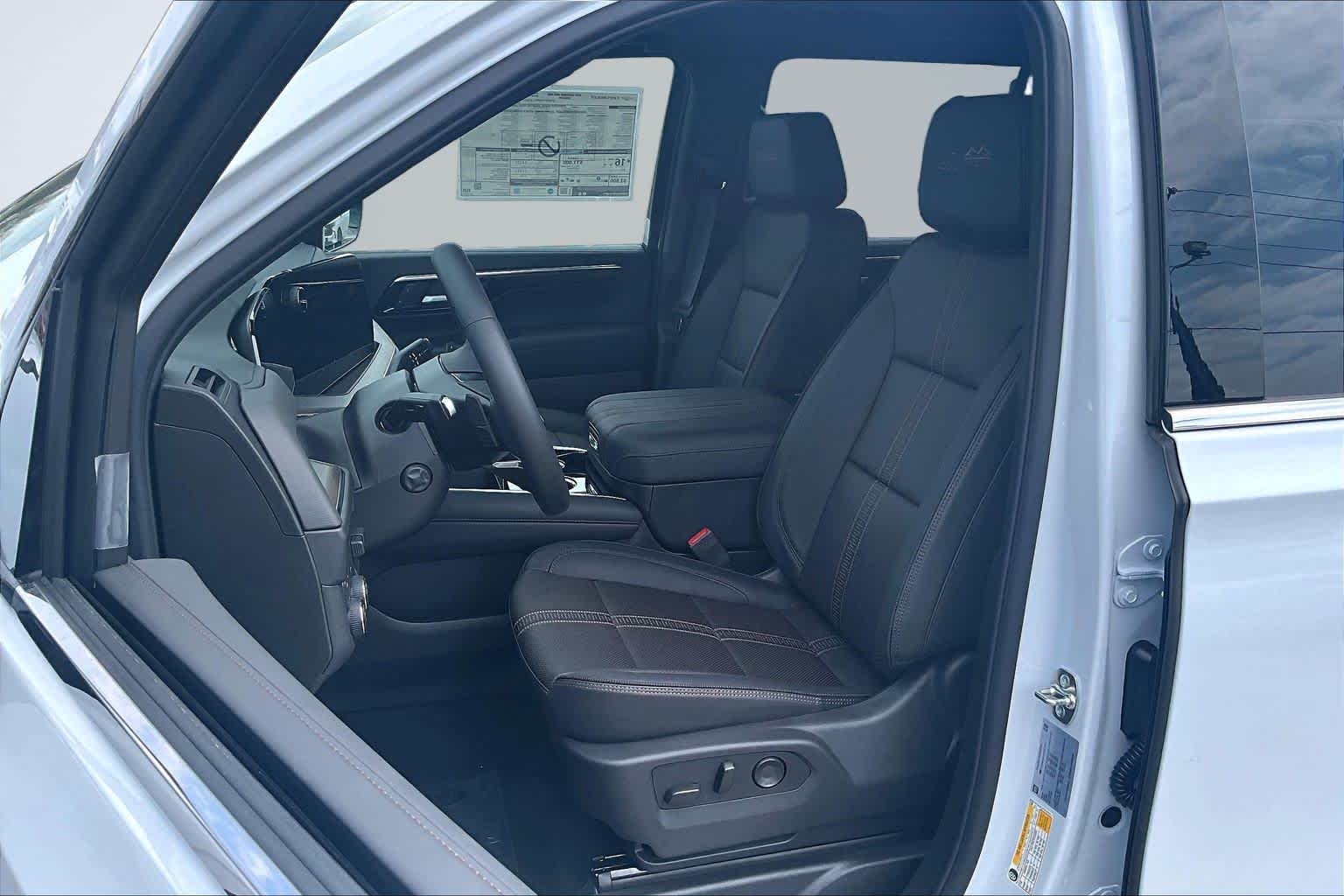 2026 Chevrolet Suburban High Country Polar White Tricoat at James Chevrolet