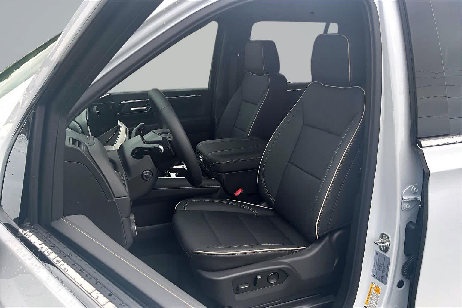 2026 Chevrolet Tahoe Premier Polar White Tricoat at James Chevrolet