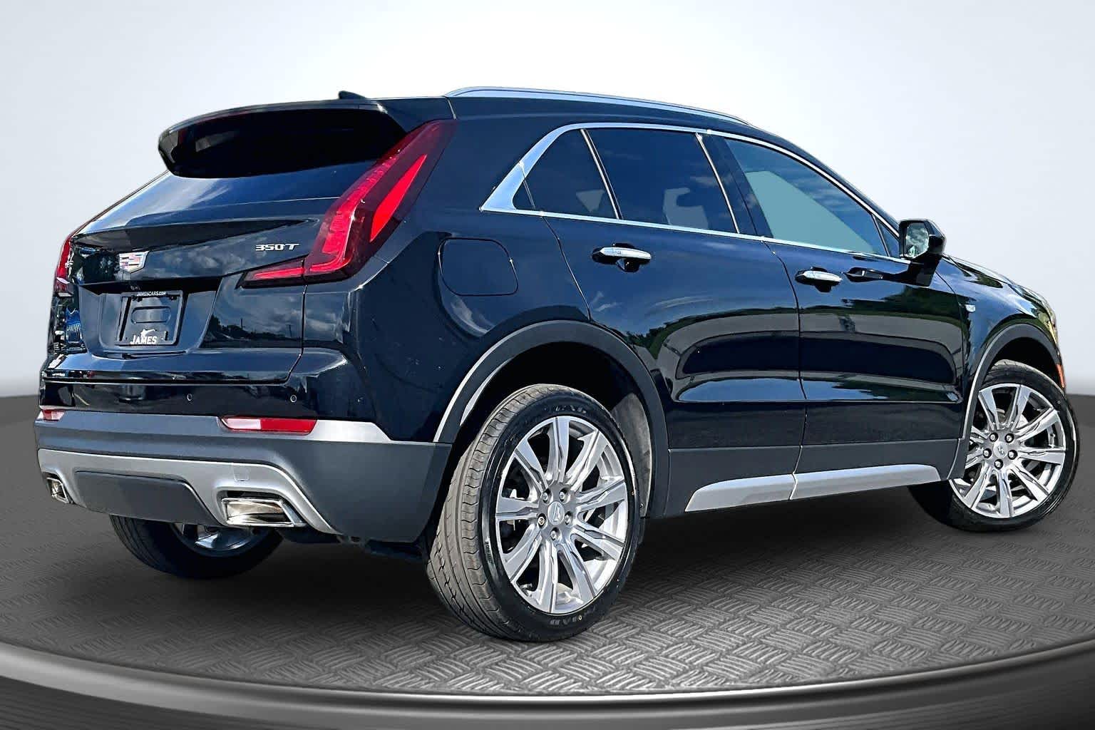 2020 Cadillac XT4 AWD Premium Luxury - 2