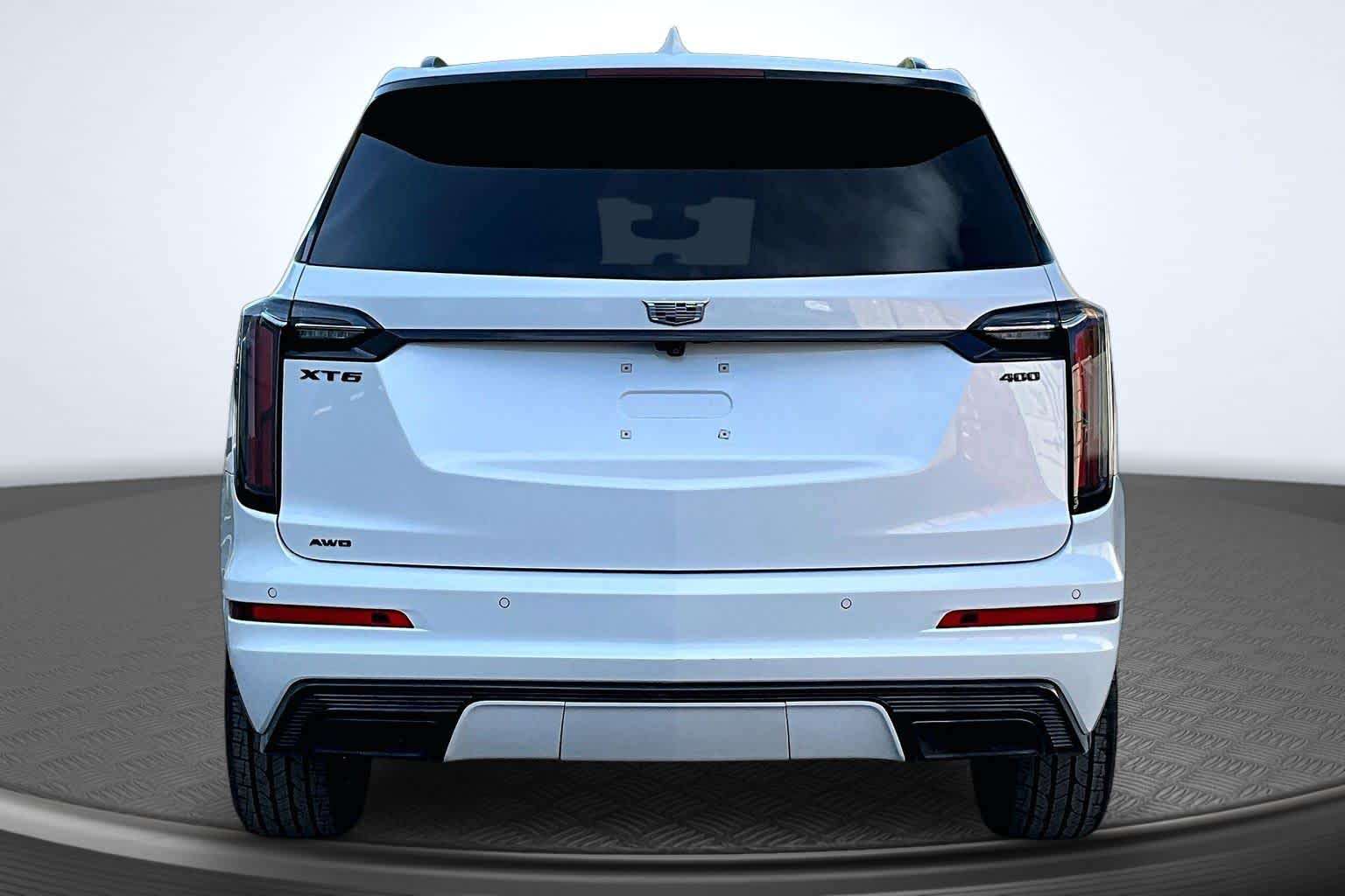 2023 Cadillac XT6 AWD Sport - 4
