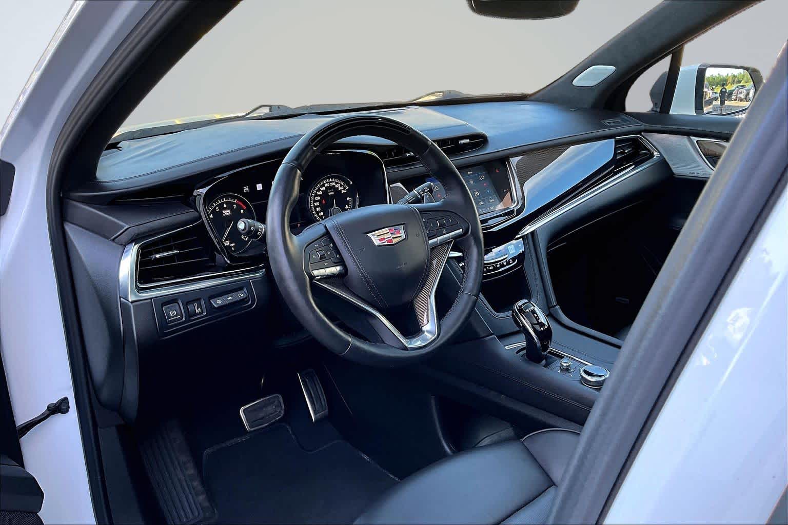 2023 Cadillac XT6 AWD Sport WH at James Chevrolet
