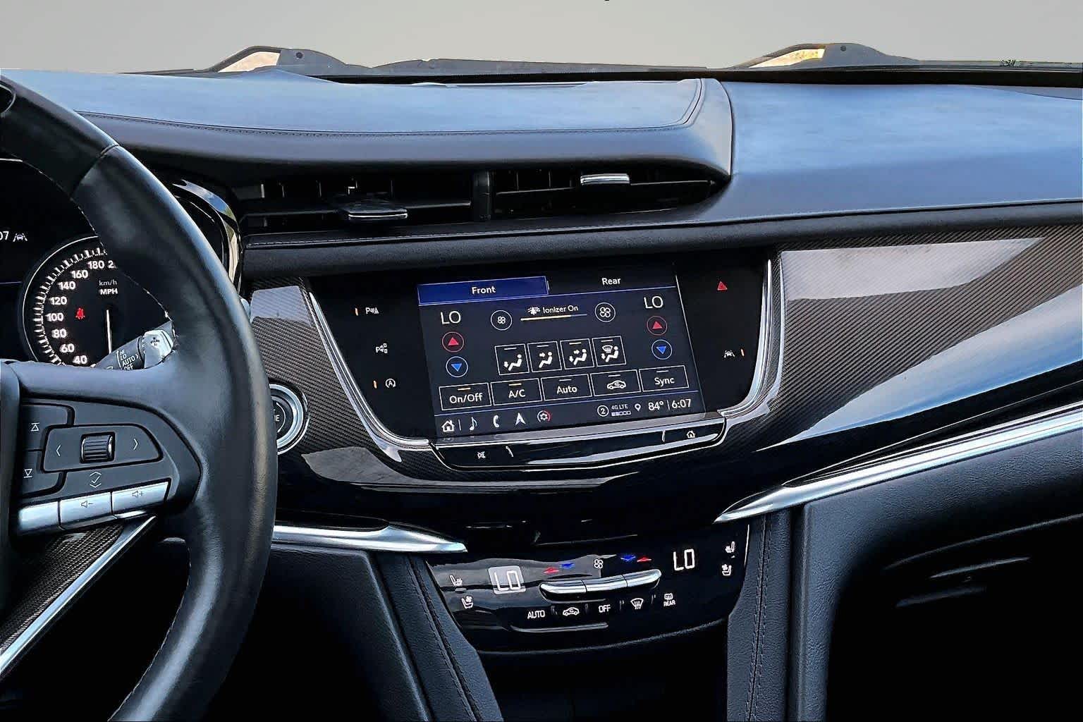 2023 Cadillac XT6 AWD Sport - 6
