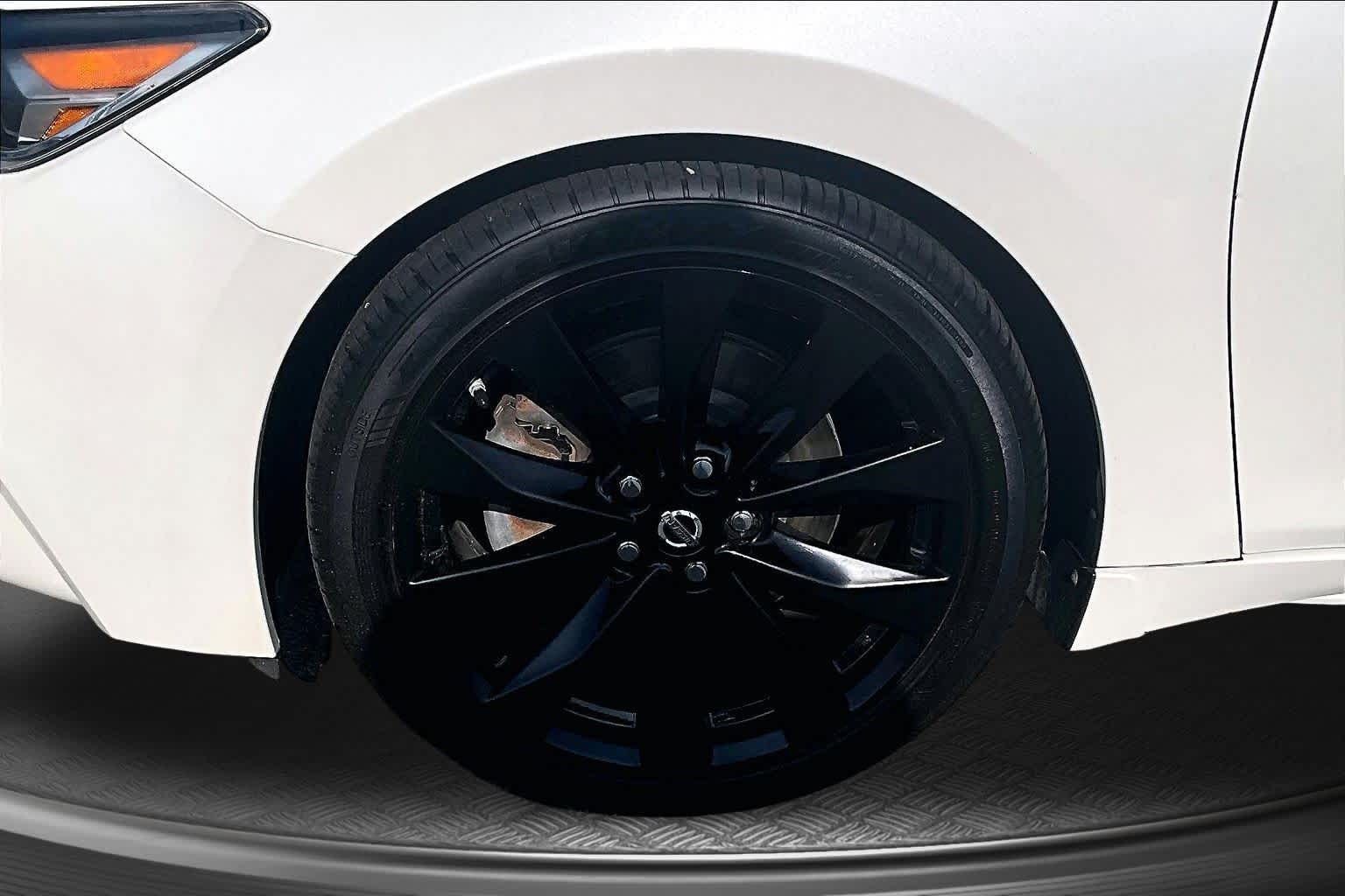 2017 Nissan Maxima SR - 8