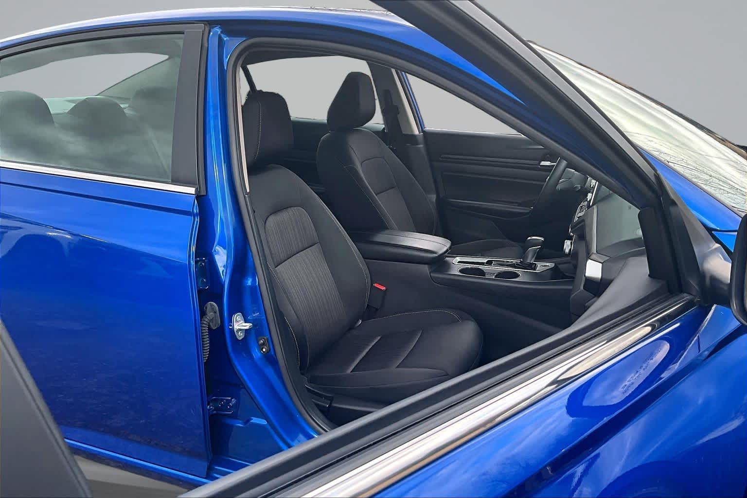 2025 Nissan Altima SV - 7