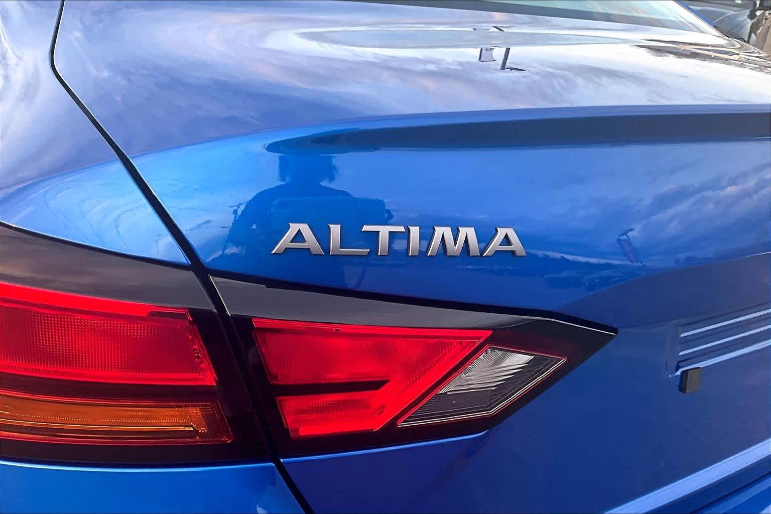 2025 Nissan Altima SV Bluestone Pearl at James Chevrolet
