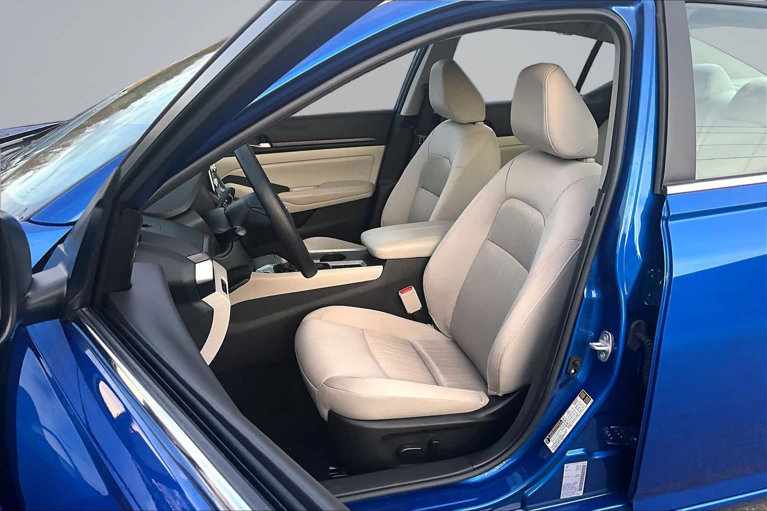 2025 Nissan Altima SV Bluestone Pearl at James Chevrolet