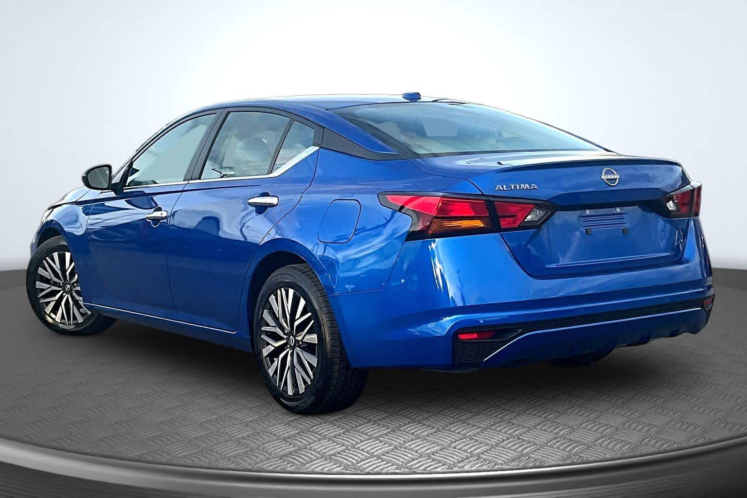 2025 Nissan Altima SV Bluestone Pearl at James Chevrolet