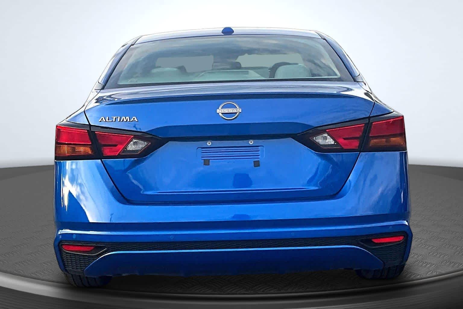 2025 Nissan Altima SV - 4
