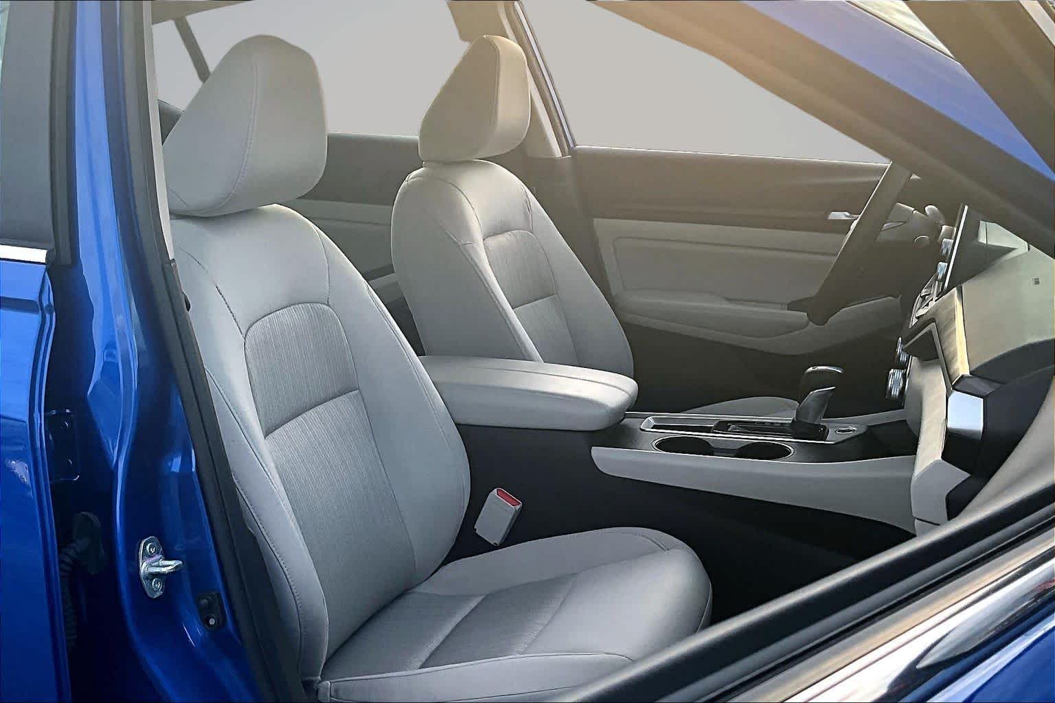 2025 Nissan Altima SV - 7