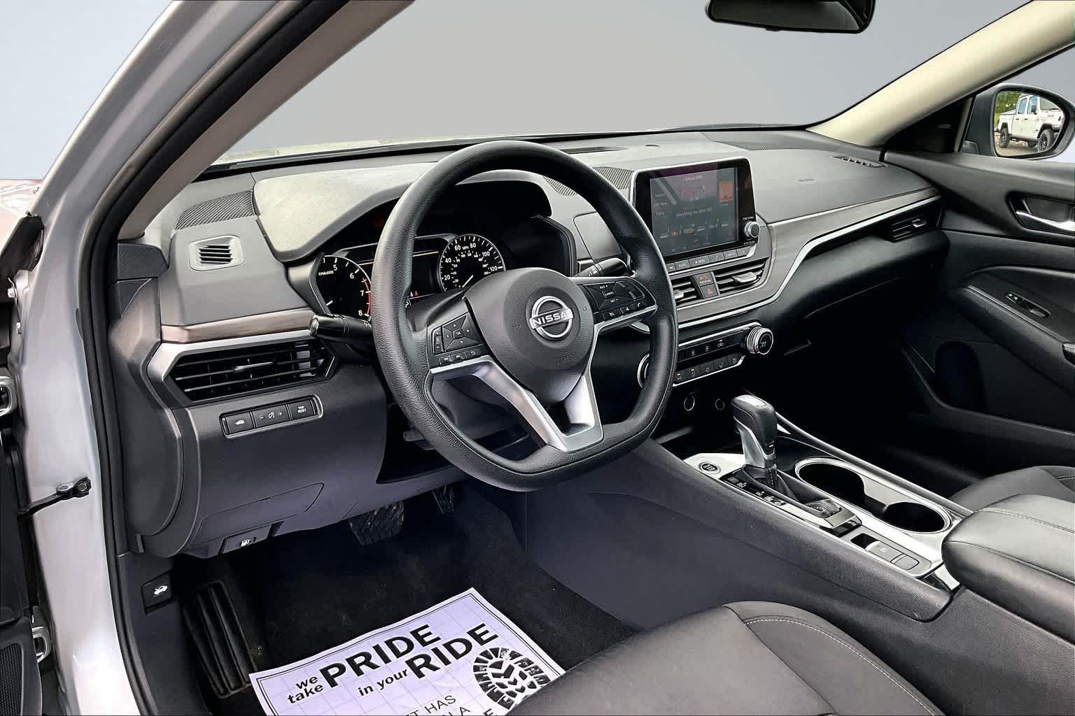 2024 Nissan Altima 2.5 SV Brilliant Silver Metallic at James Chevrolet