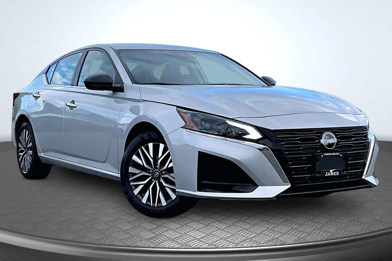 2024 Nissan Altima 2.5 SV - 11
