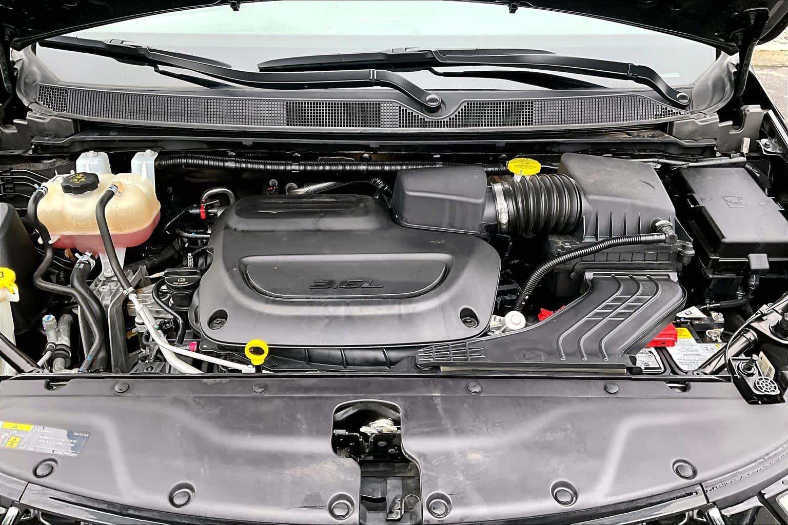 2025 Chrysler Pacifica Select - 9