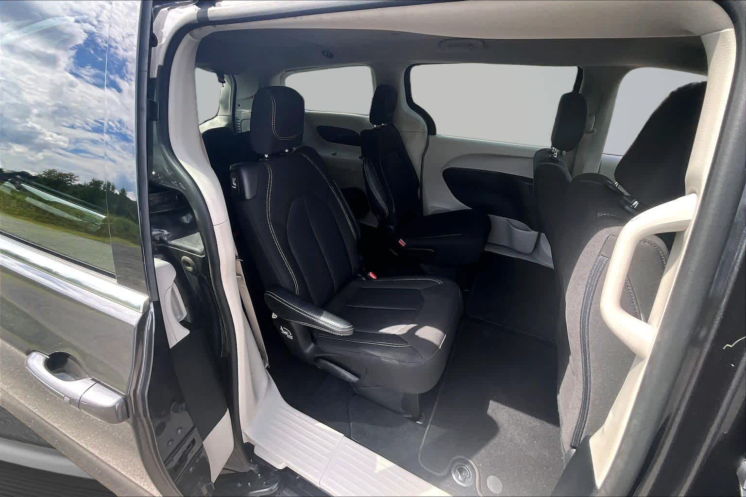 2023 Chrysler Voyager LX Granite Crystal Metallic Clearcoat at James Chevrolet