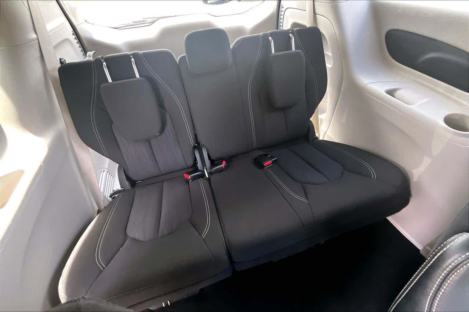 2023 Chrysler Voyager LX Granite Crystal Metallic Clearcoat at James Chevrolet