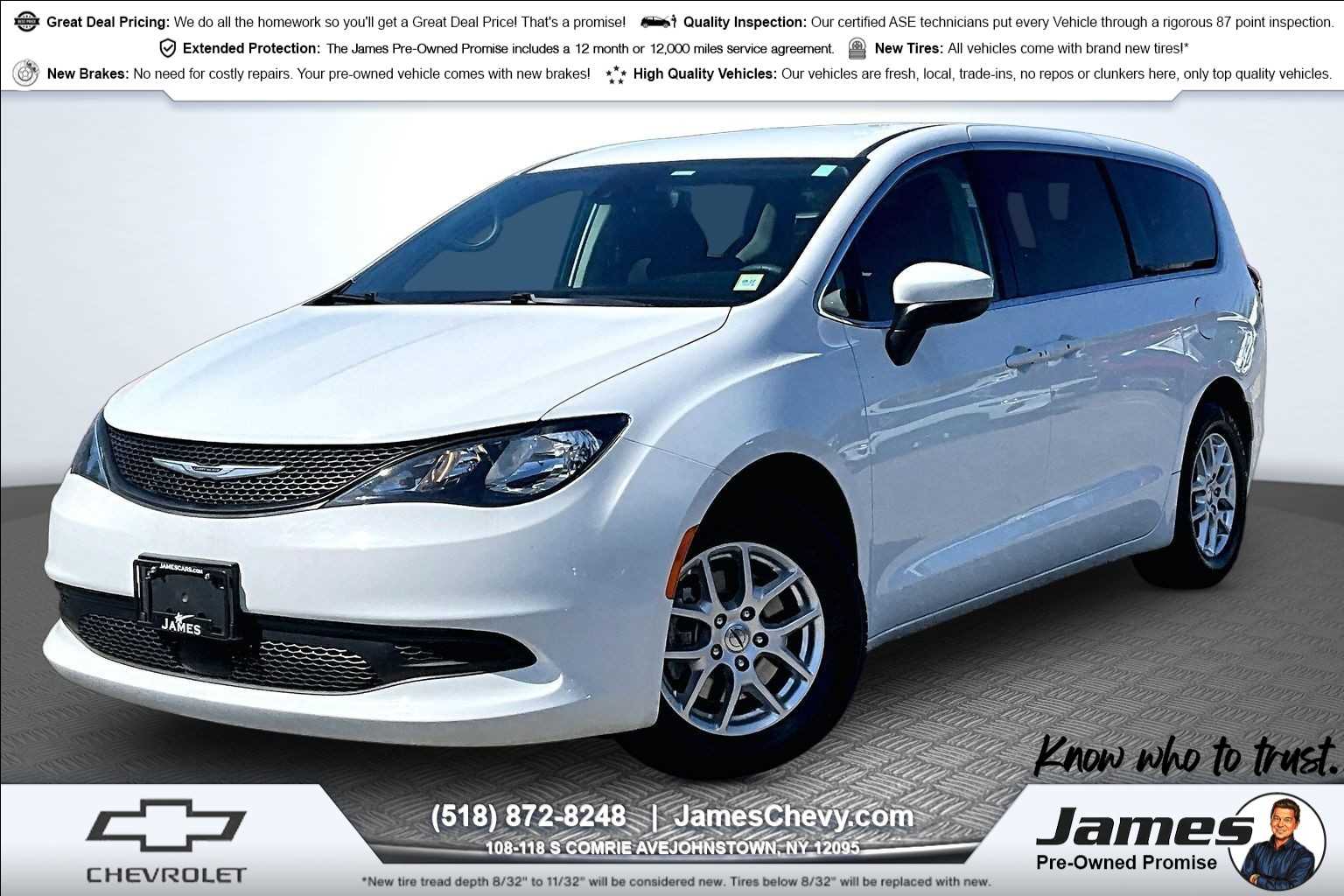 2023 Chrysler Voyager LX - 0