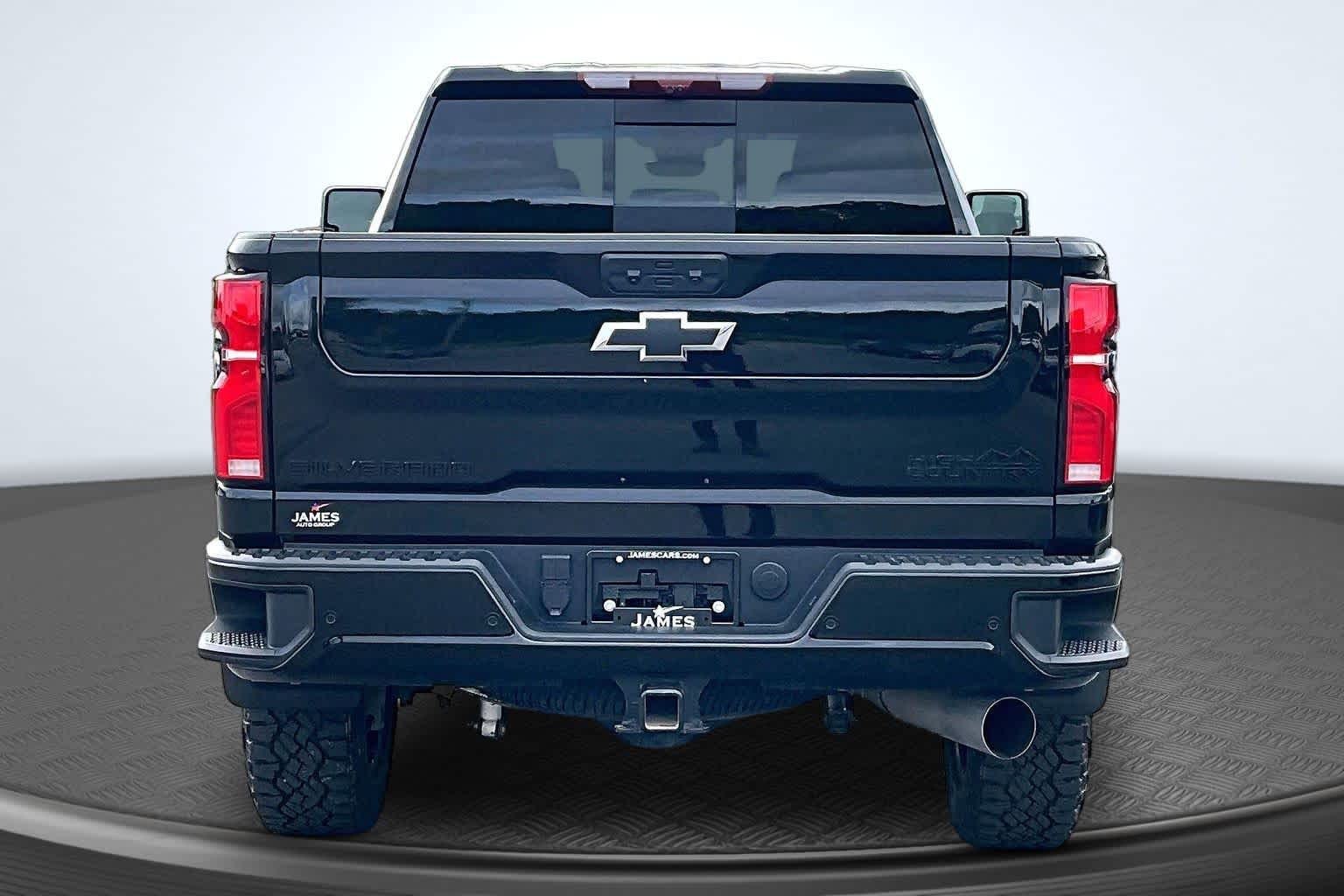 2025 Chevrolet Silverado 3500HD High Country - 4