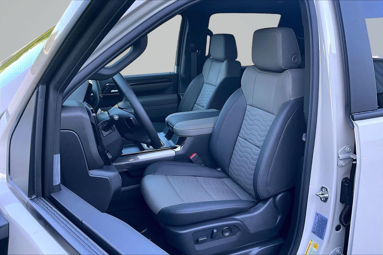 2026 Chevrolet Silverado 2500HD ZR2 - 8