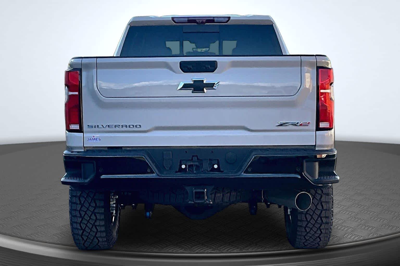 2026 Chevrolet Silverado 2500HD ZR2 - 3
