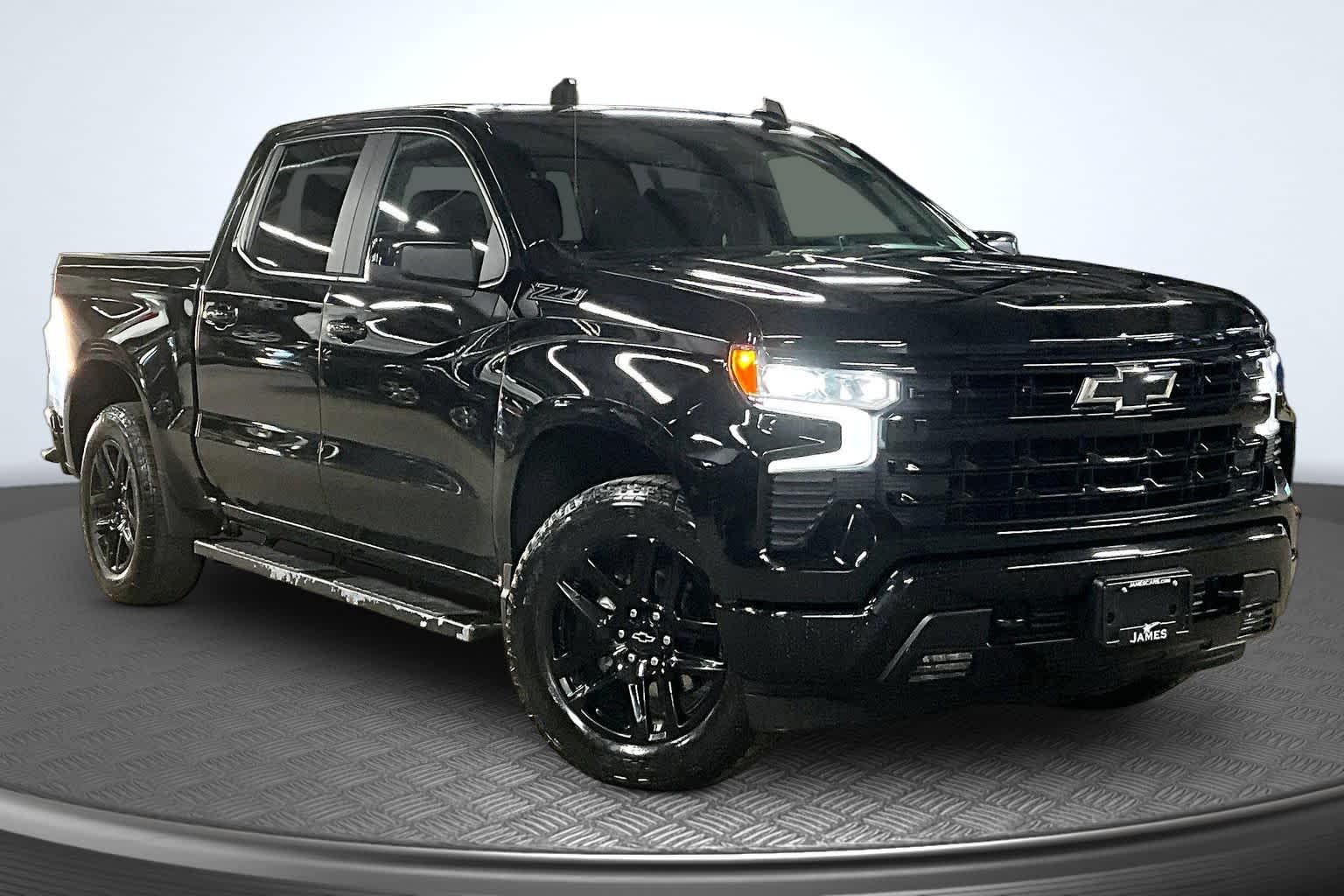 2023 Chevrolet Silverado 1500 RST - 11