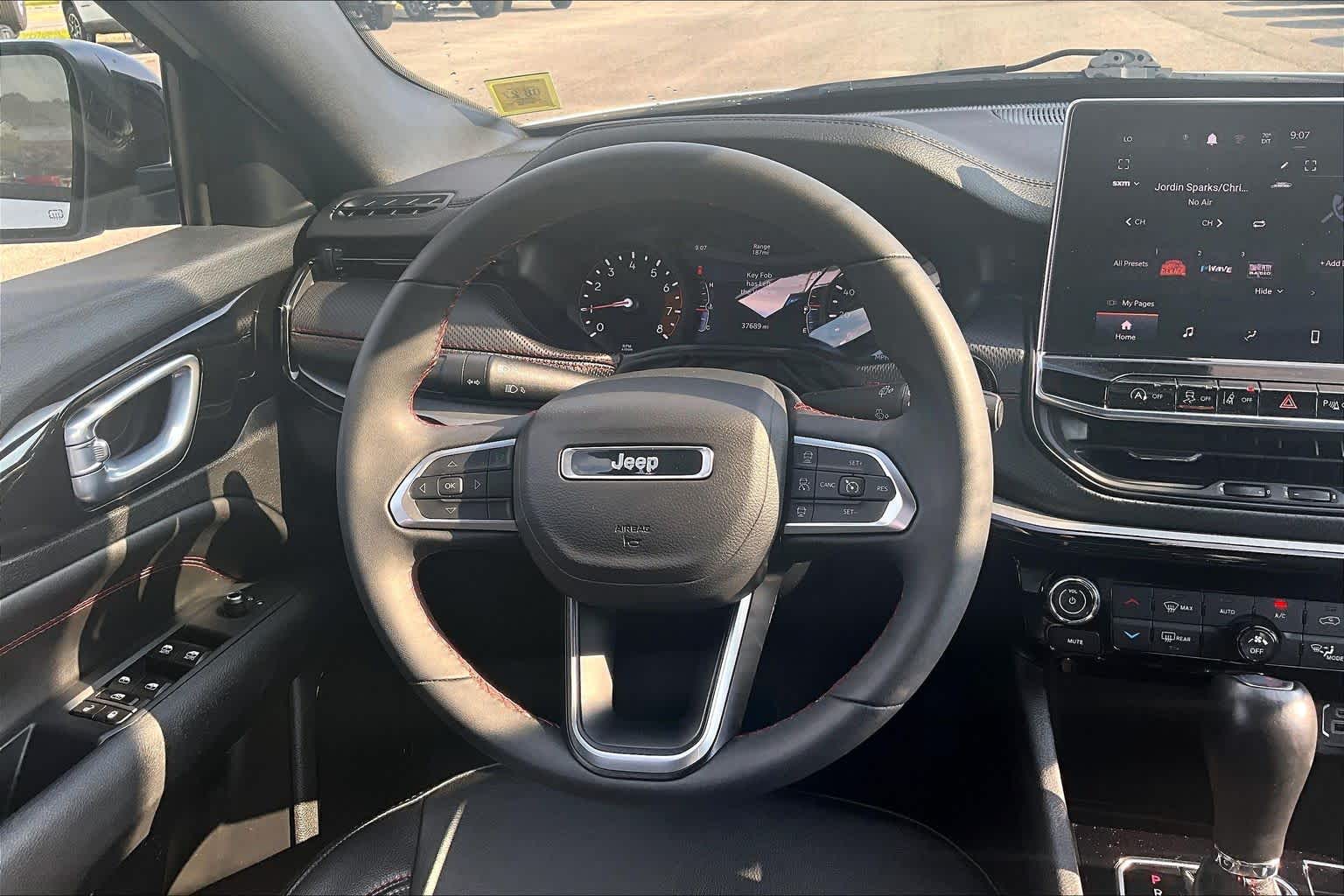 2025 Jeep Compass Trailhawk Bright White Clearcoat at James Chevrolet
