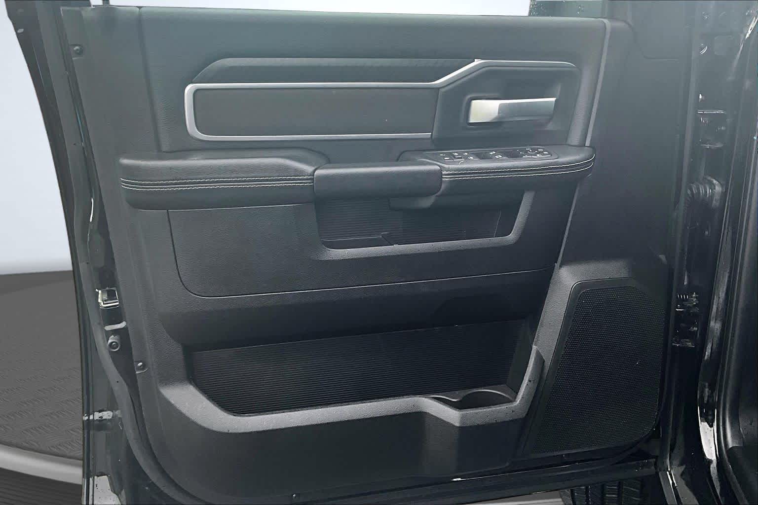 2025 Ram 2500 Big Horn Diamond Black Crystal Pearlcoat at James Chevrolet