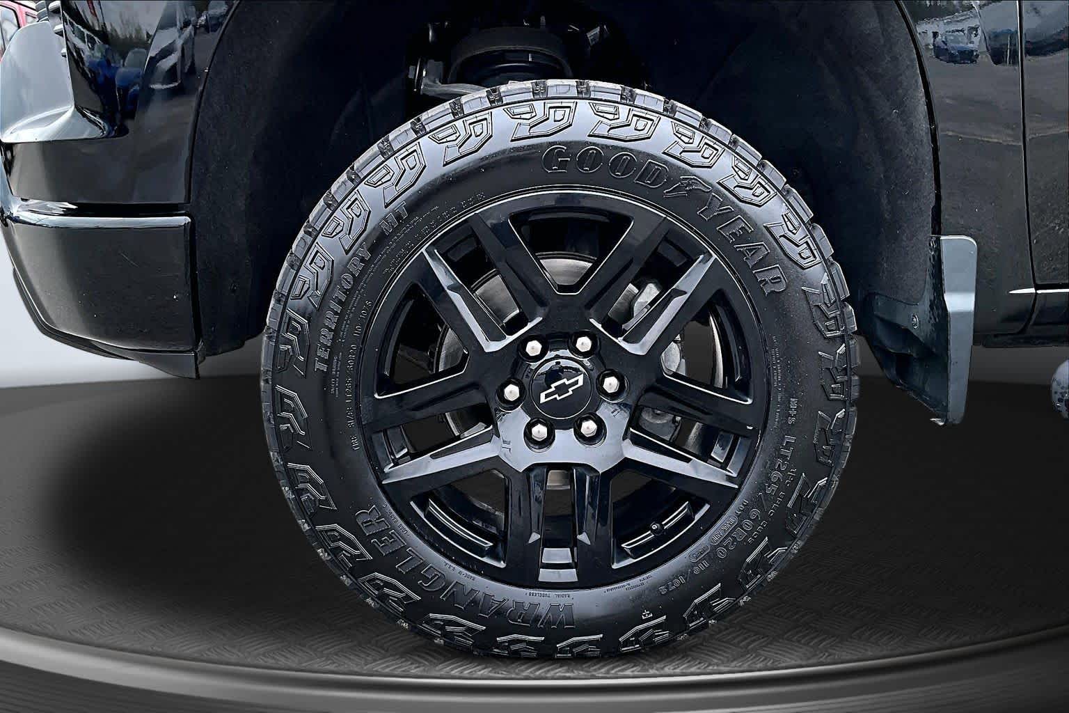 2023 Chevrolet Silverado 1500 LT Trail Boss - 8
