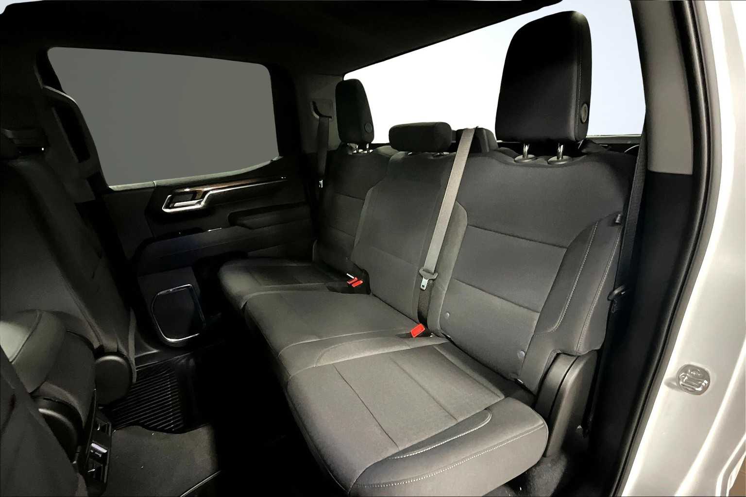 2026 Chevrolet Silverado 1500 LT - 9