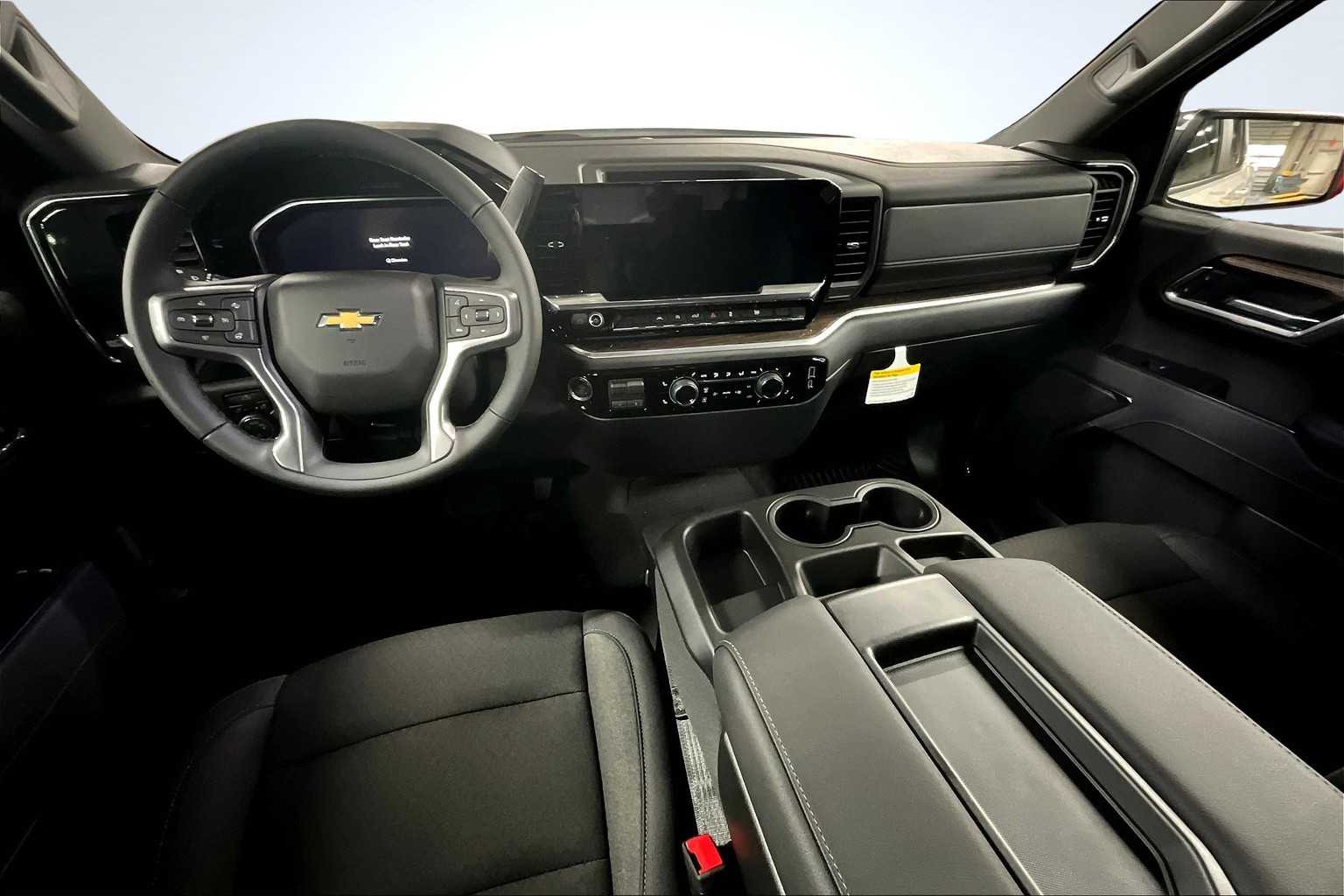 2026 Chevrolet Silverado 1500 LT - 4