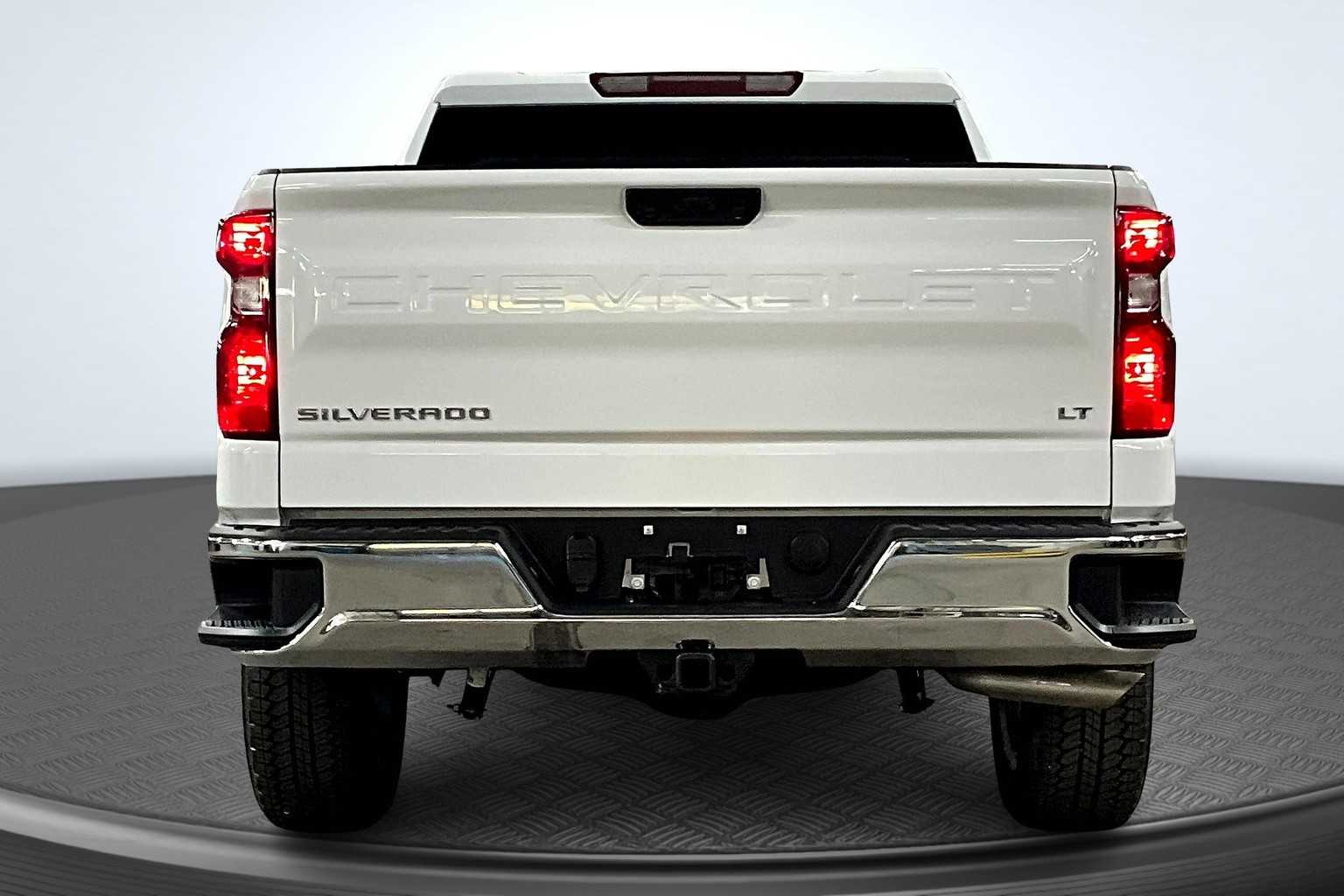 2026 Chevrolet Silverado 1500 LT - 3