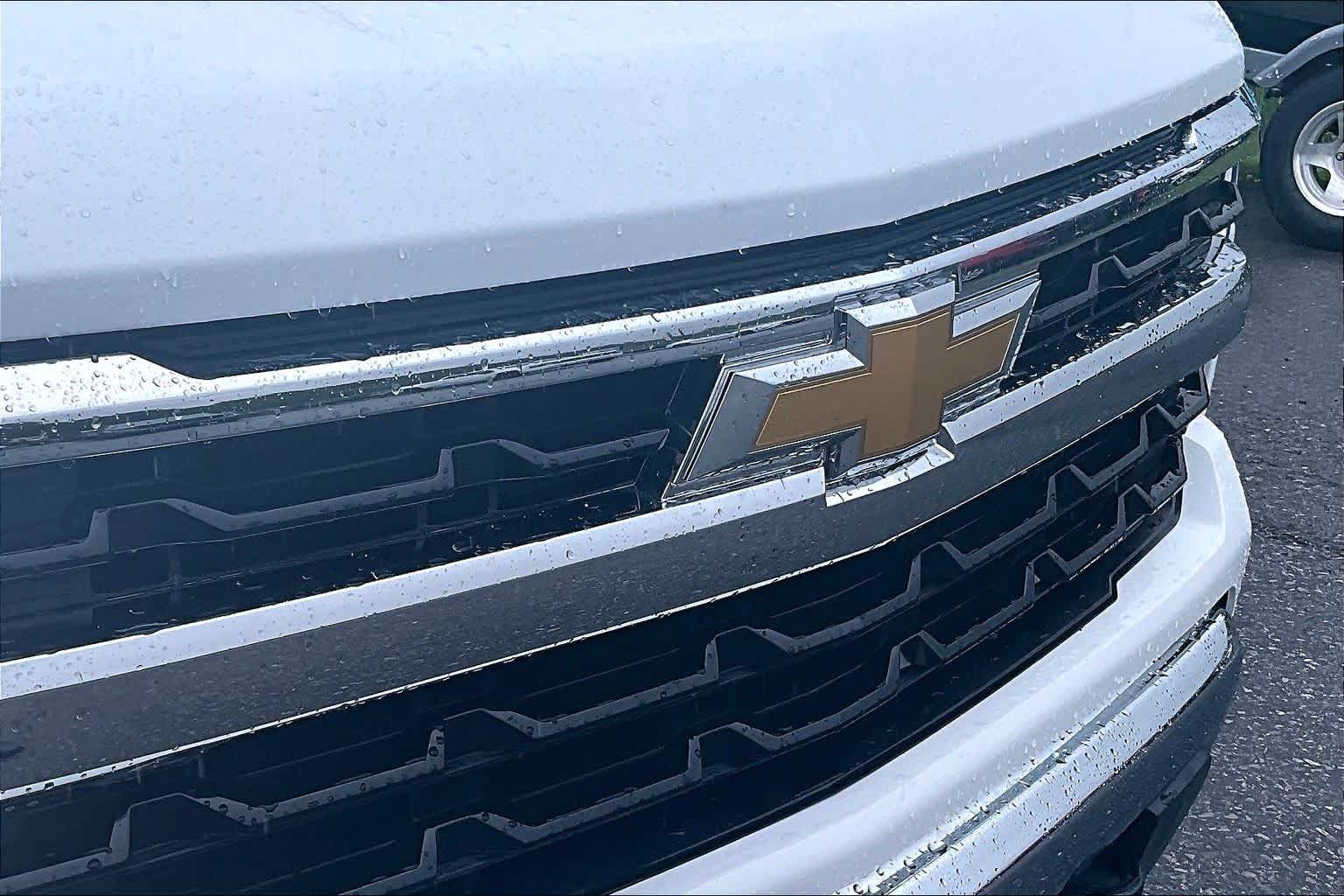 2025 Chevrolet Silverado 1500 LT Summit White at James Chevrolet