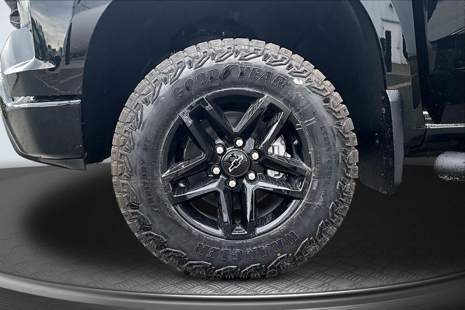 2026 Chevrolet Silverado 1500 Custom Trail Boss - 11
