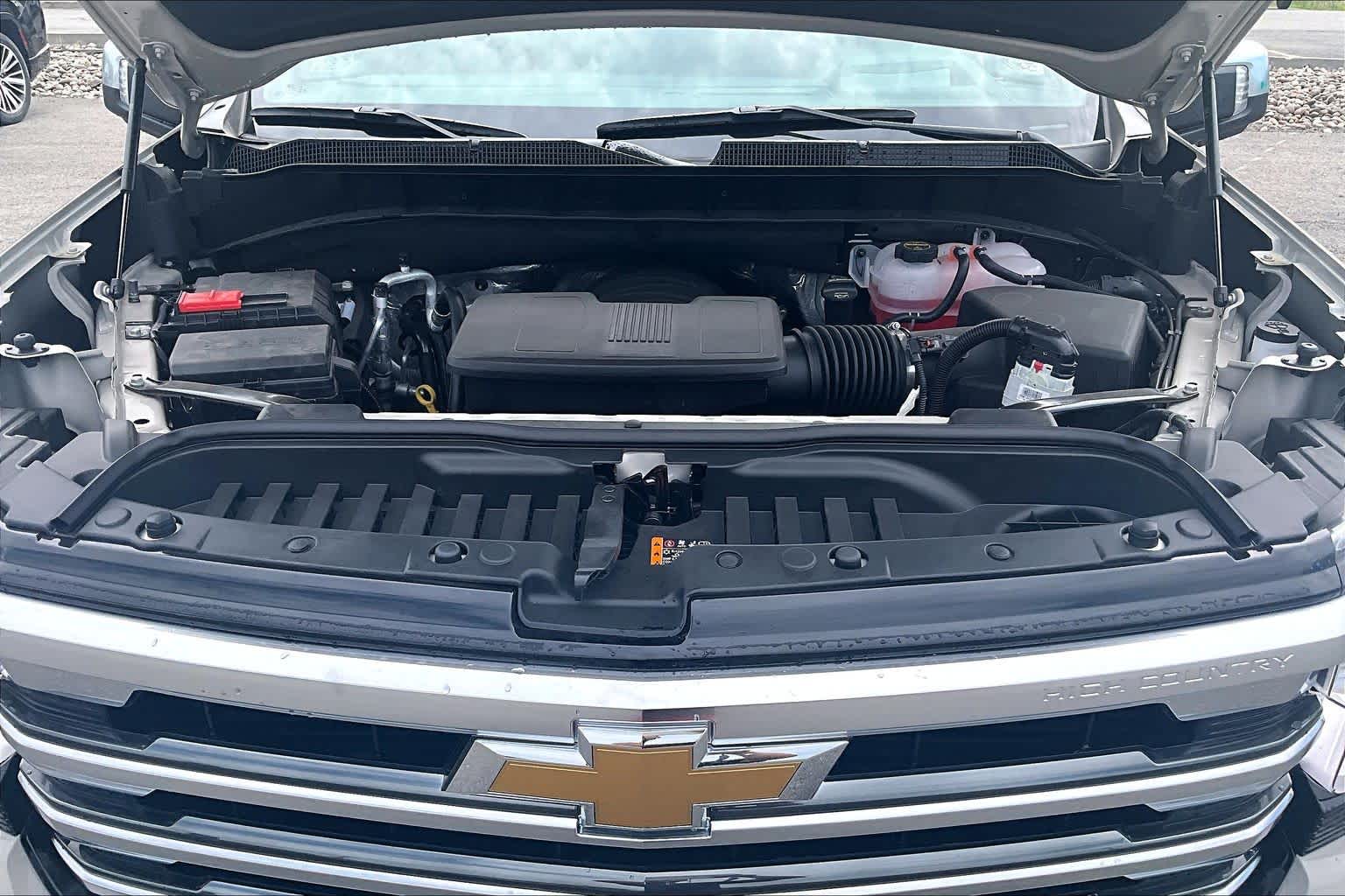 2026 Chevrolet Silverado 1500 High Country - 10