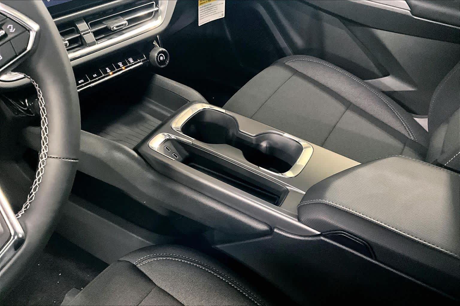 2026 Chevrolet Equinox EV LT1 w/PCY - 7