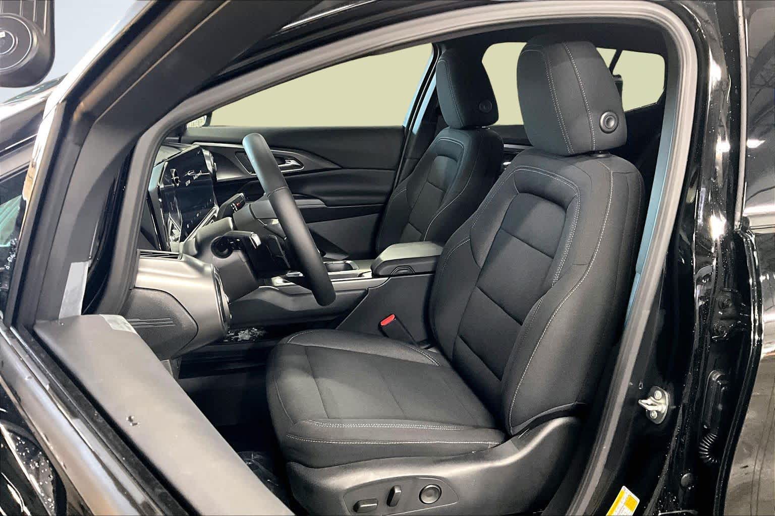 2026 Chevrolet Equinox EV LT1 w/PCY - 8