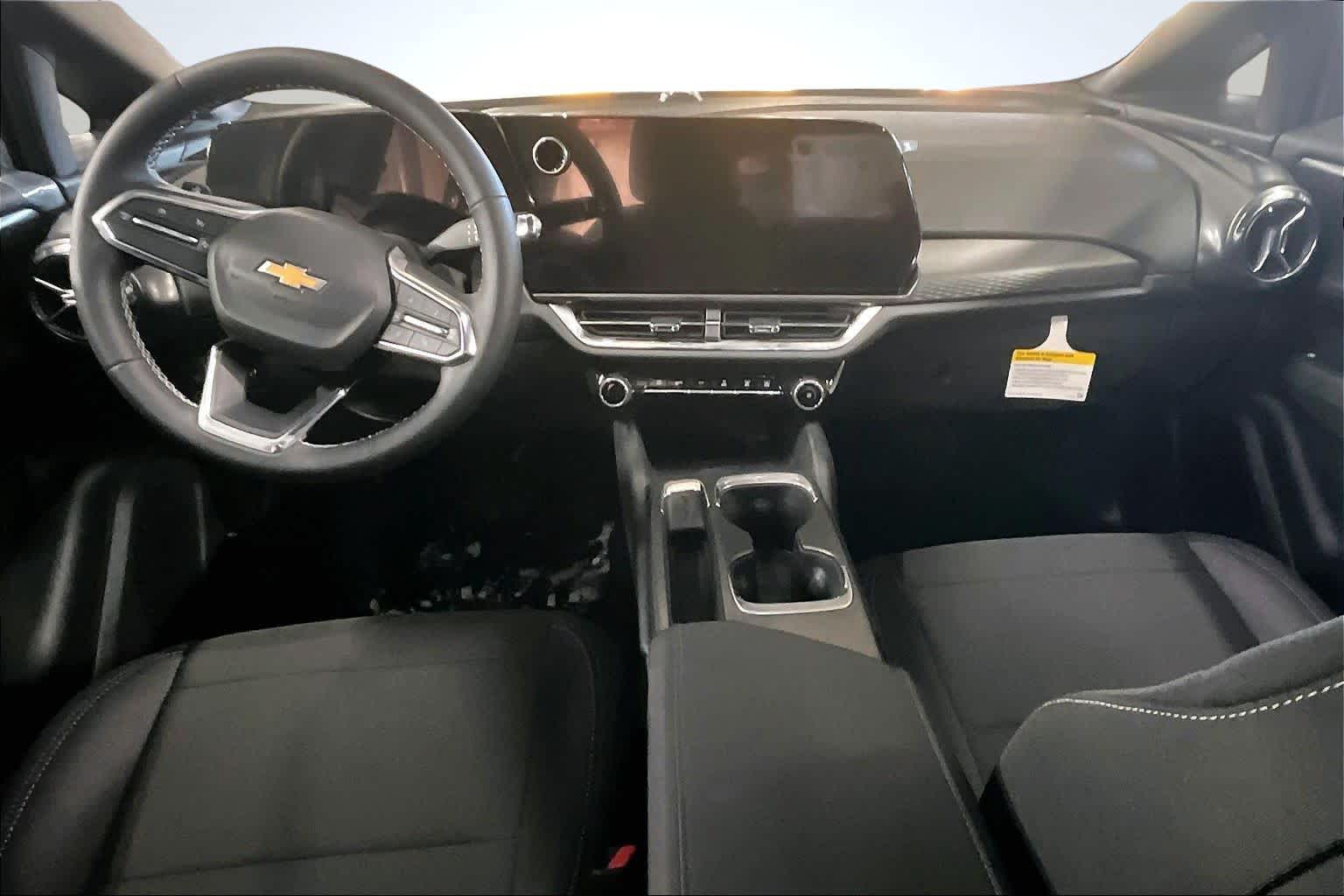2026 Chevrolet Equinox EV LT1 w/PCY - 4