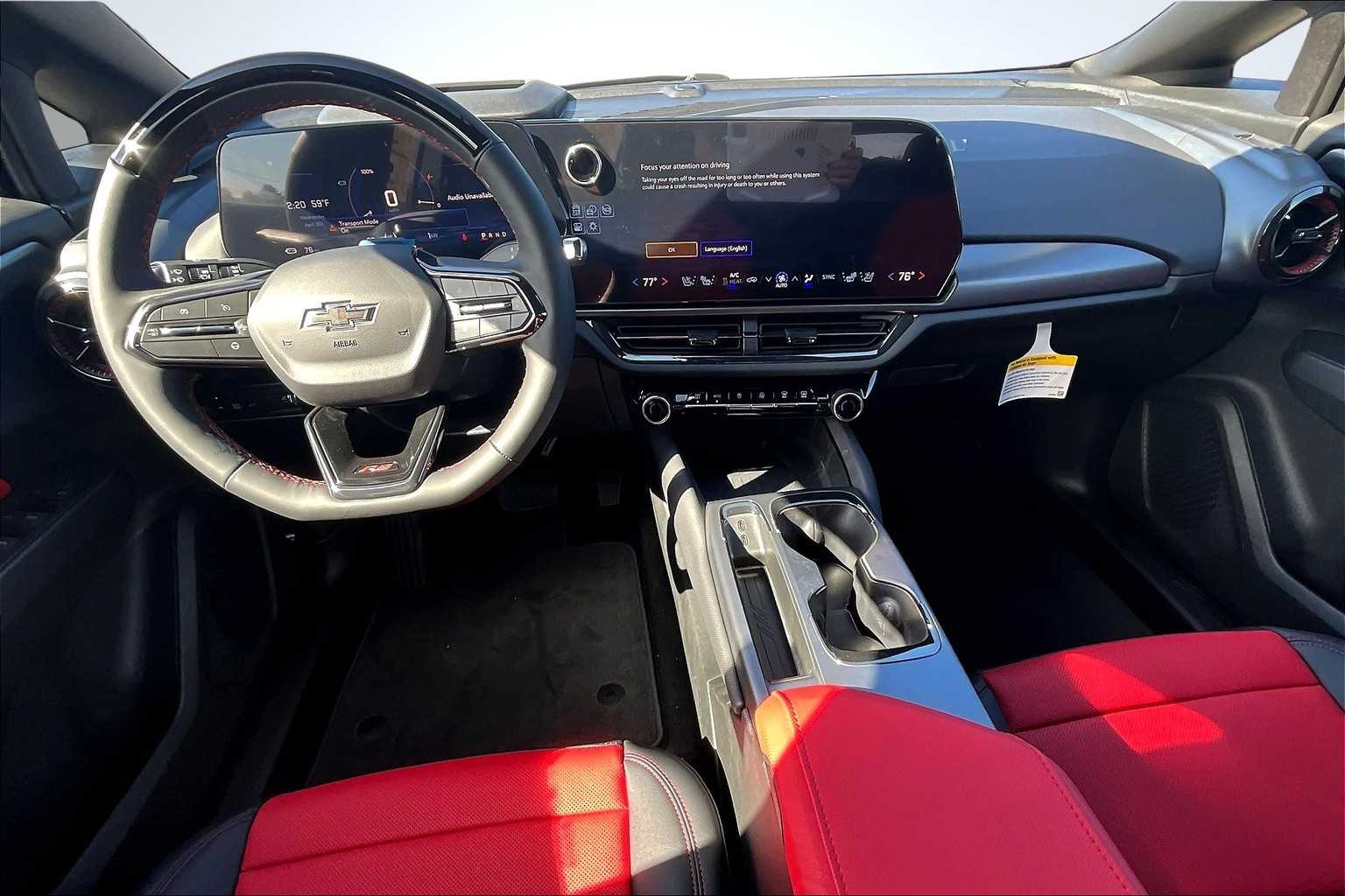 2025 Chevrolet Equinox EV RS - 4