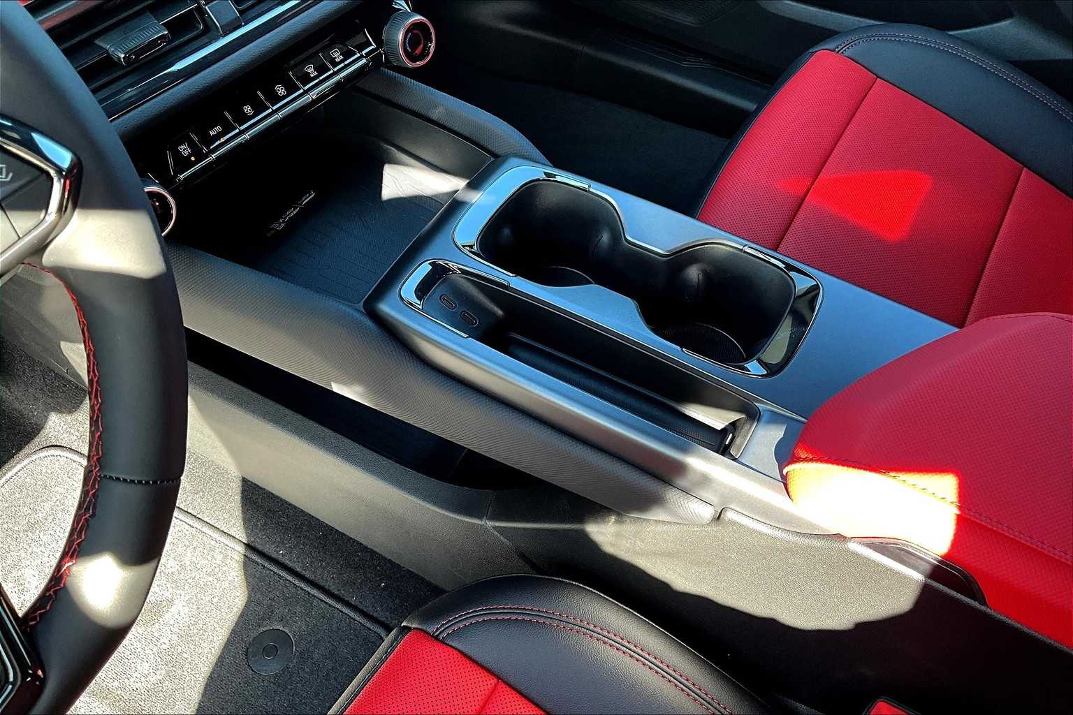 2025 Chevrolet Equinox EV RS - 7