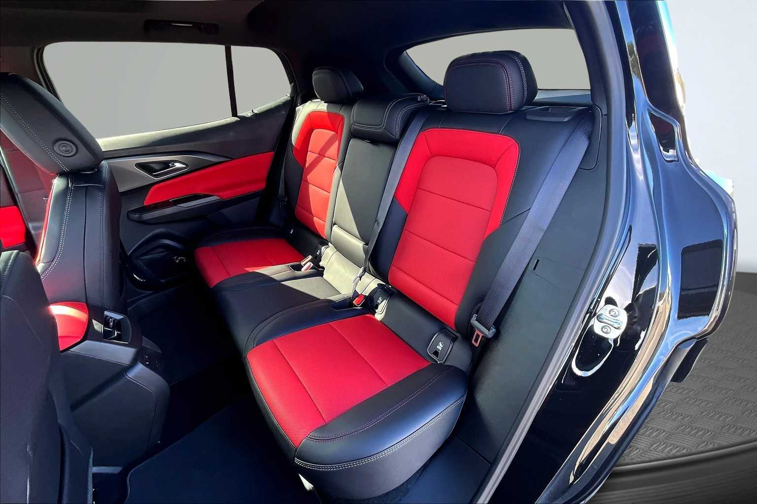 2025 Chevrolet Equinox EV RS - 9