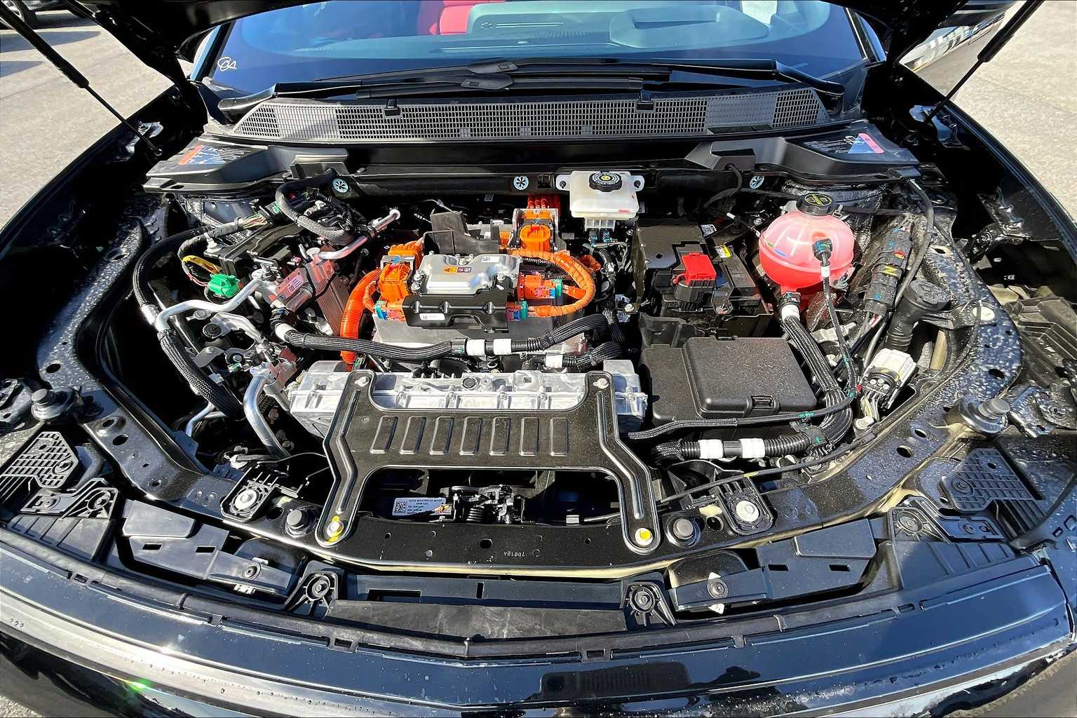 2025 Chevrolet Equinox EV RS - 10