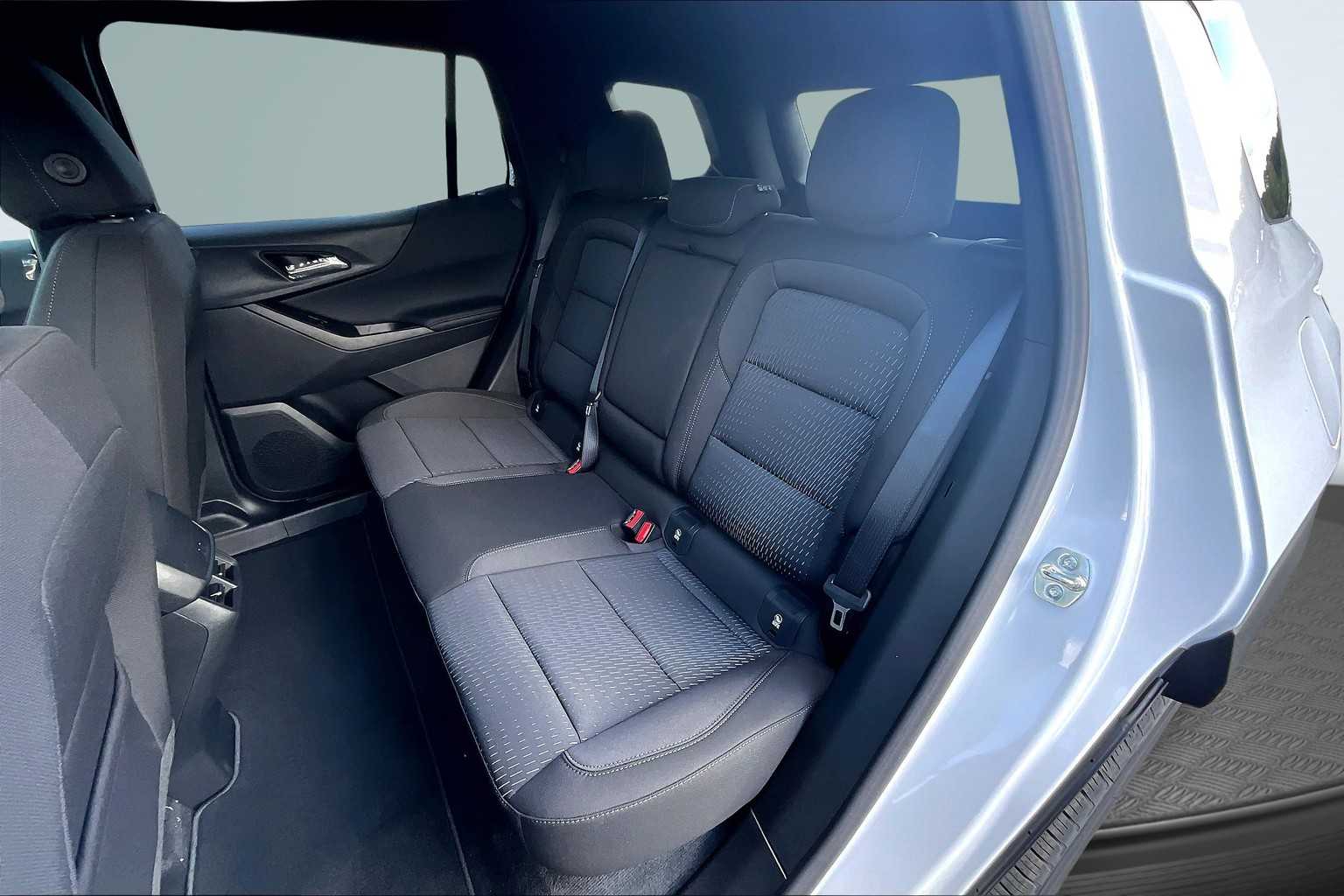 2026 Chevrolet Equinox FWD LT - 9