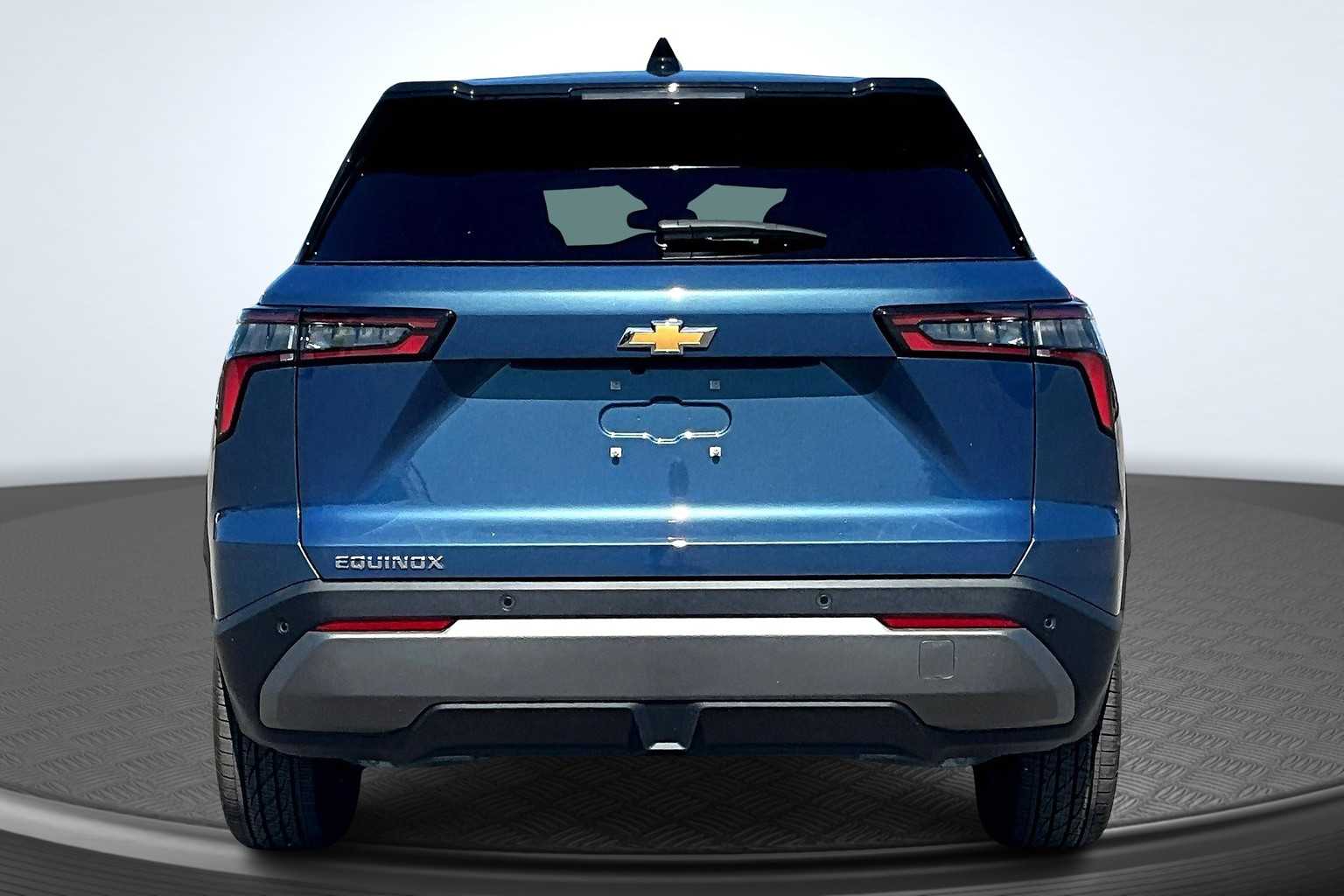 2026 Chevrolet Equinox FWD LT - 3