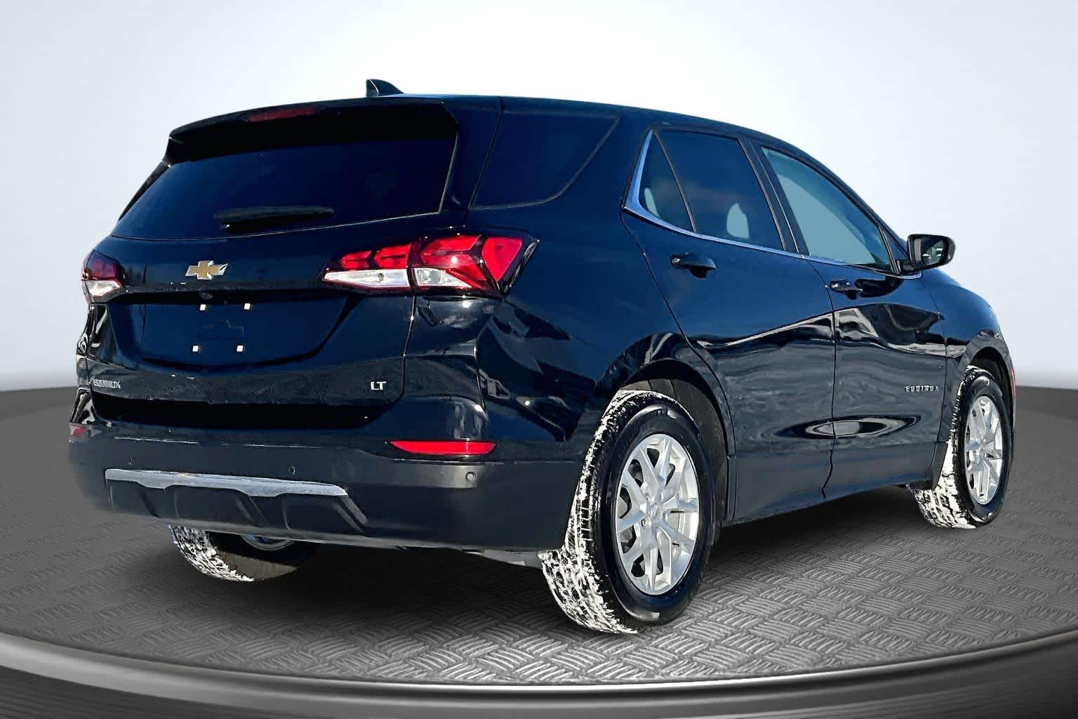 2024 Chevrolet Equinox LT Mosaic Black Metallic at James Chevrolet